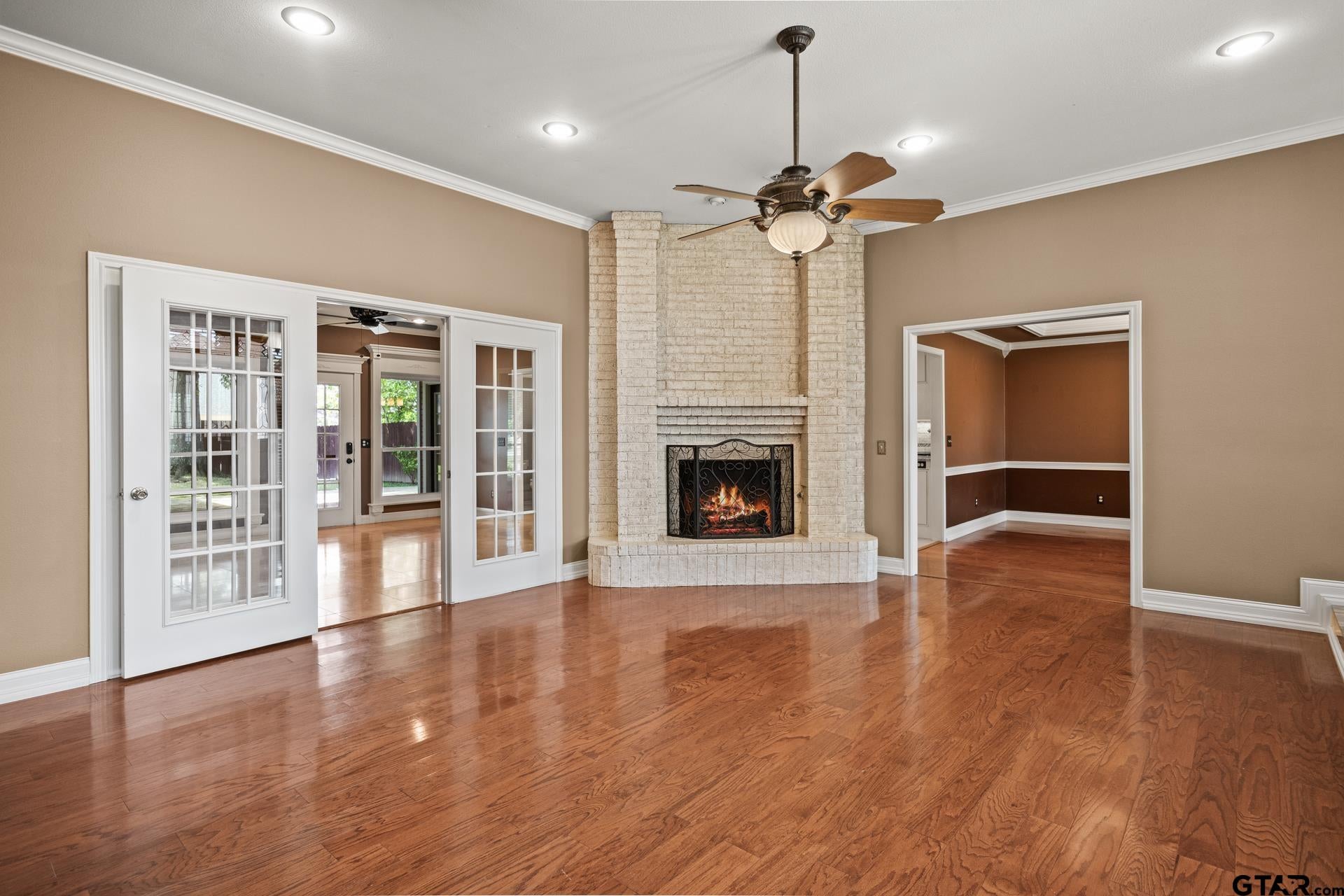 212 Turnberry Circle