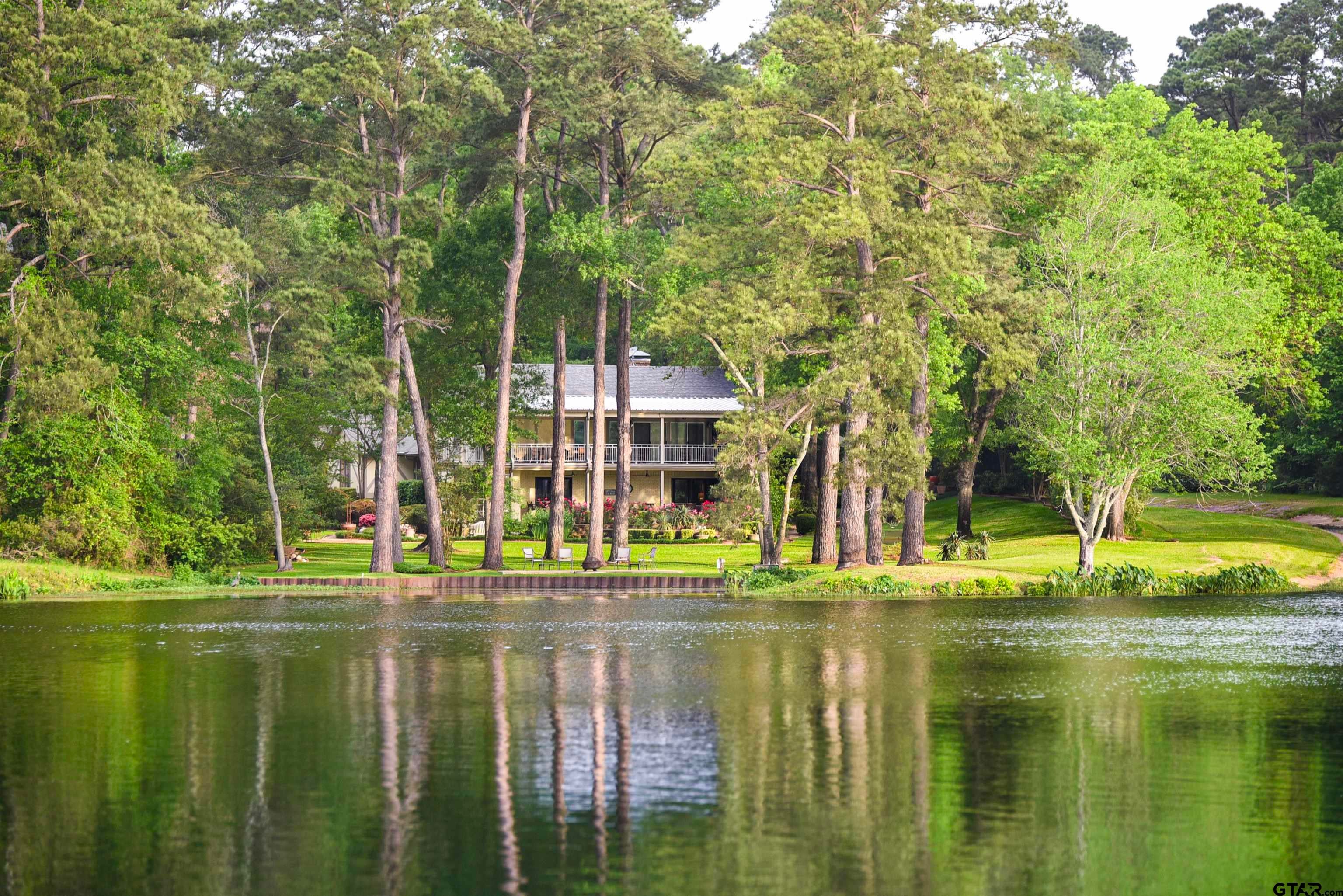 1513 Lake Park Circle