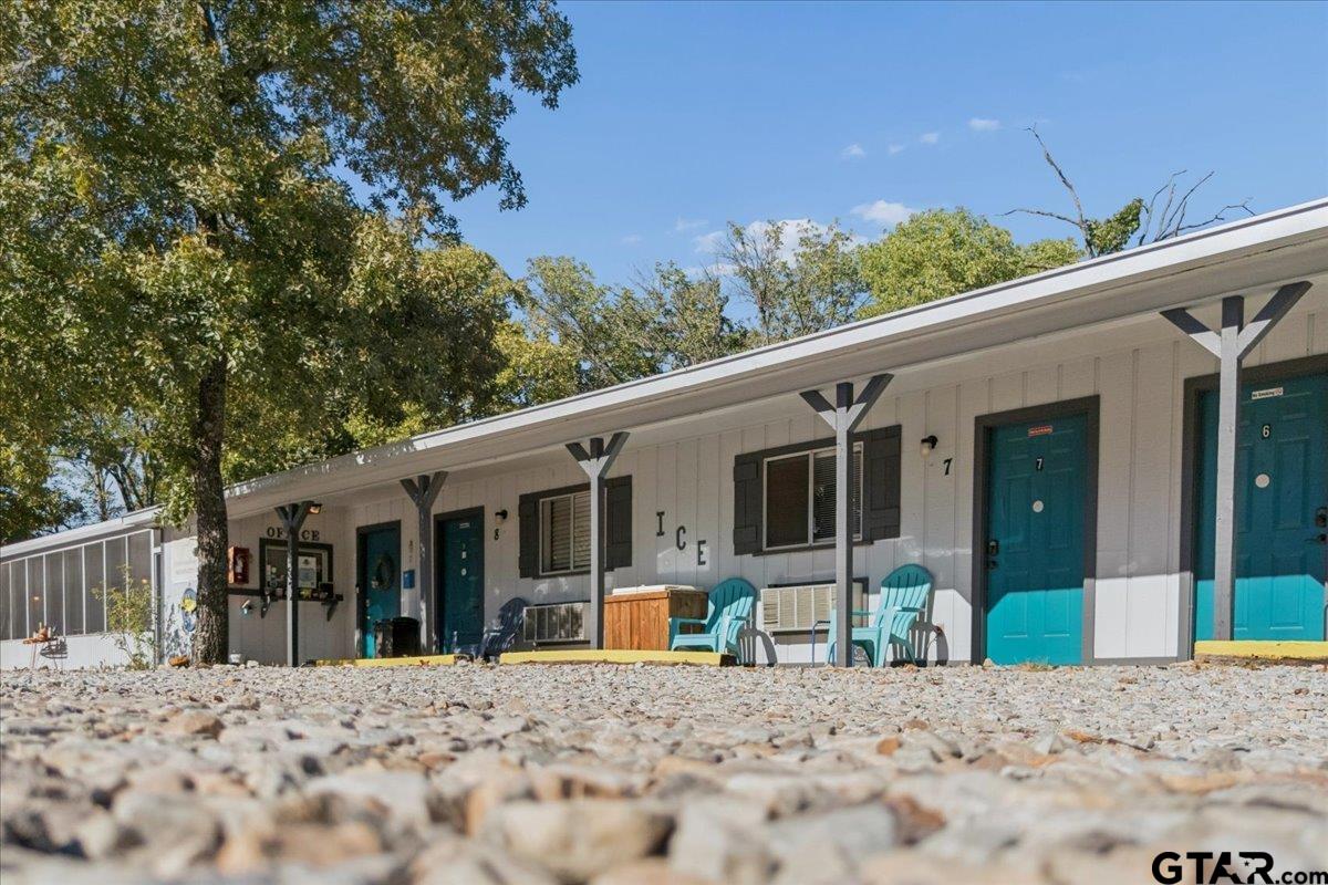 2784 W Highway 154
