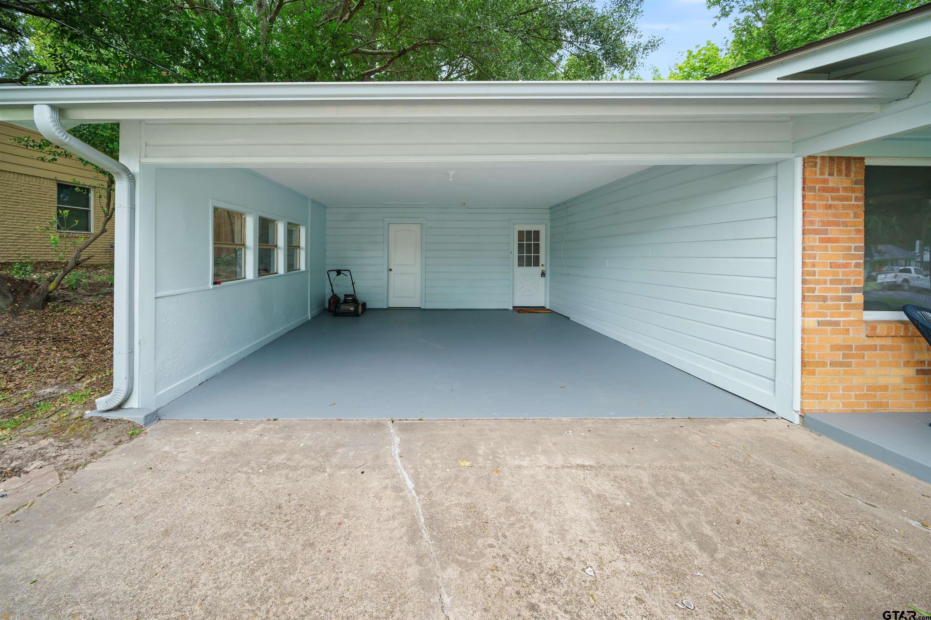 1619 Woodland Hills Dr