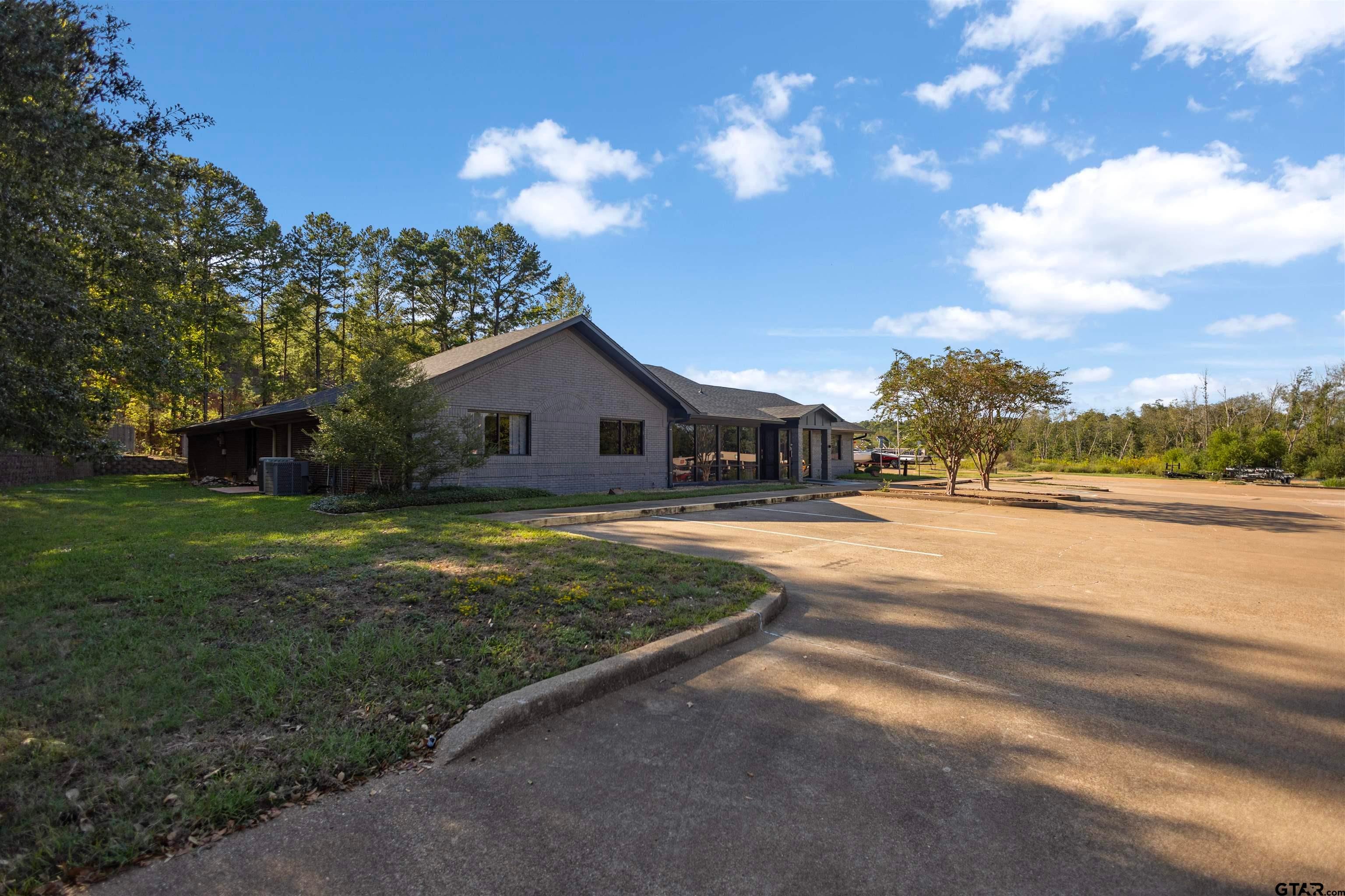 1125 Hwy 110 N