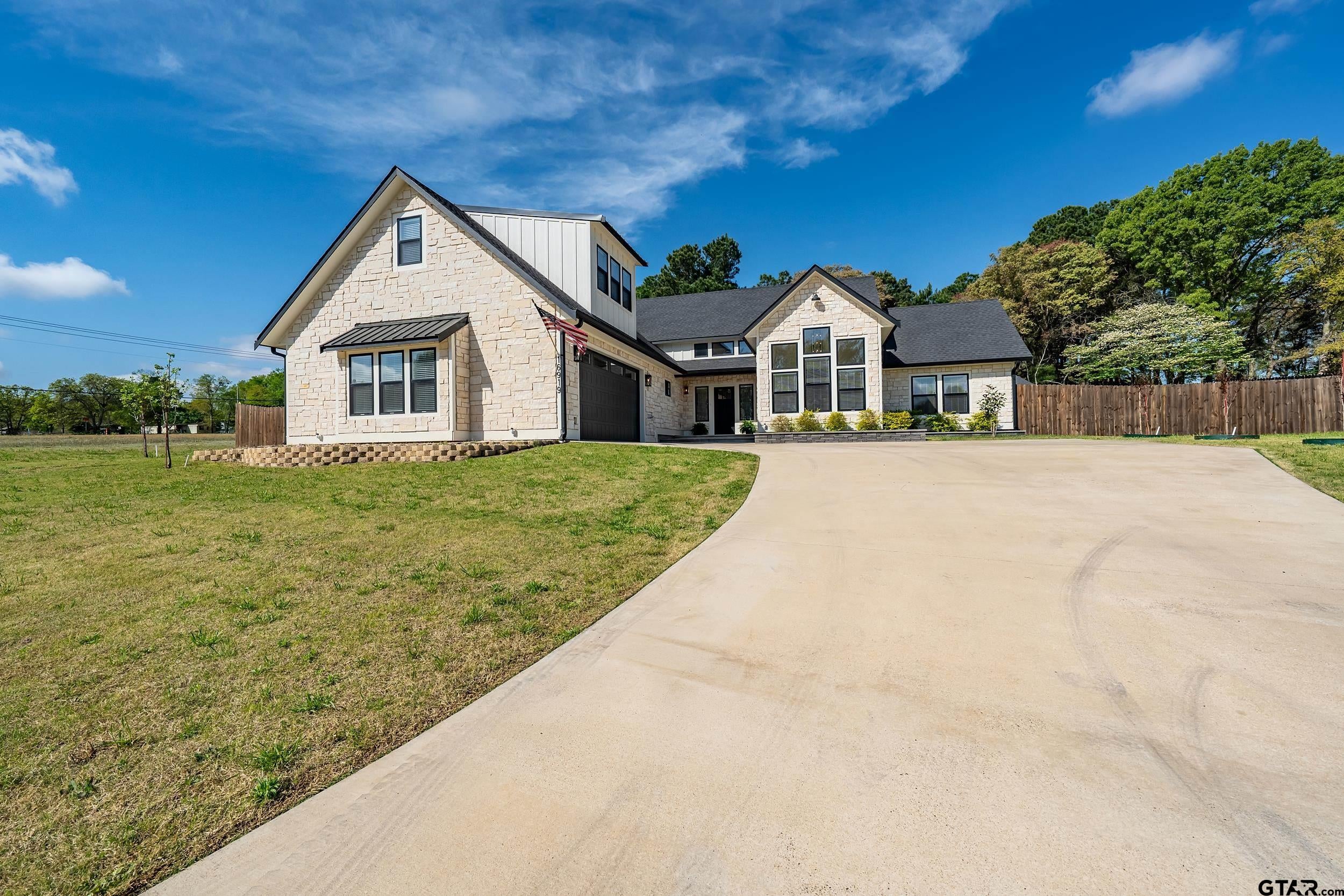 16919 Sawyer Way