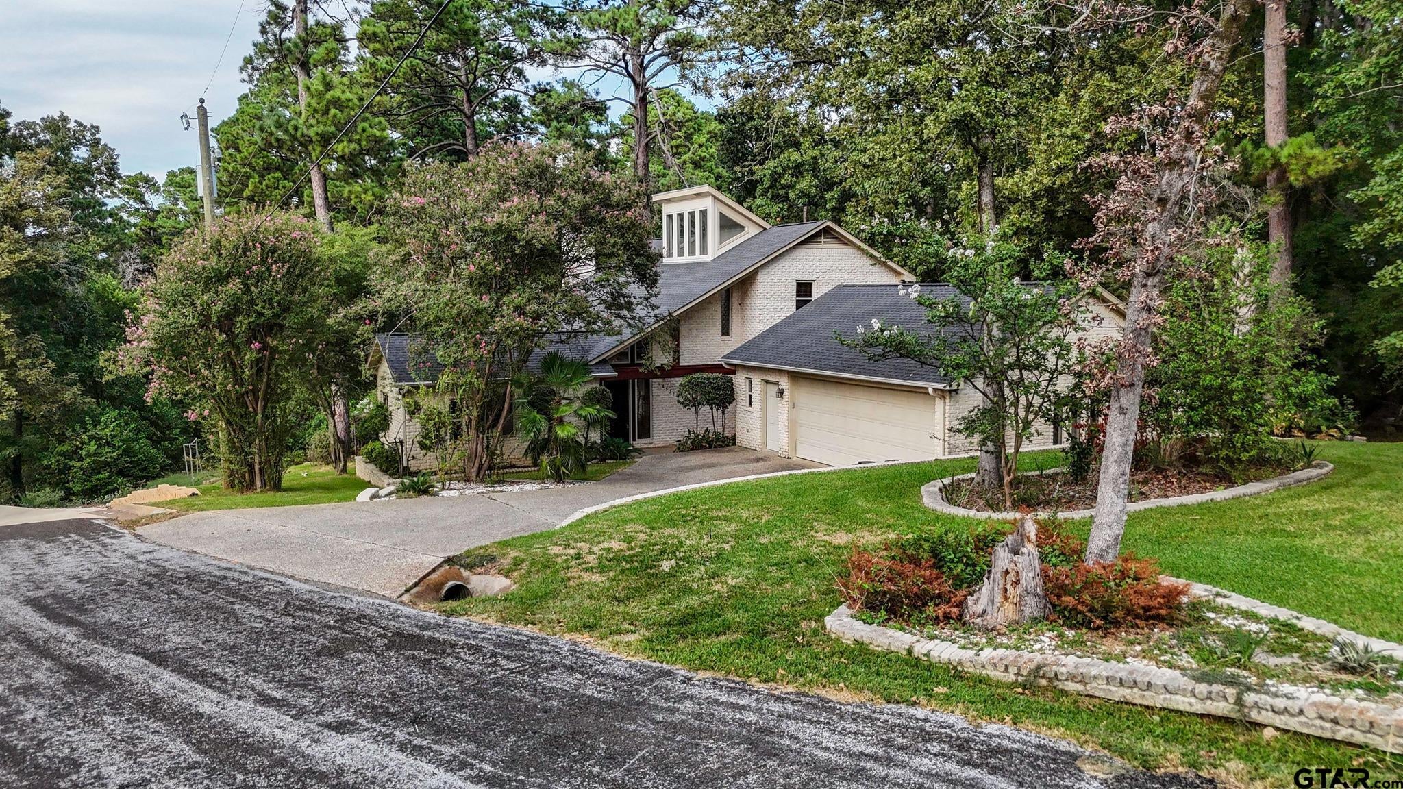 16532 Indian Ridge