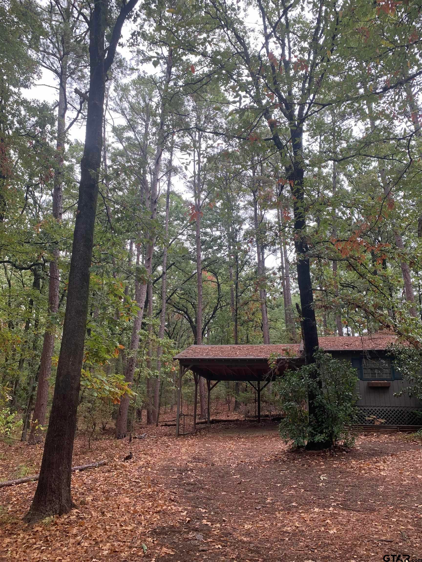 1042 Winding Trail