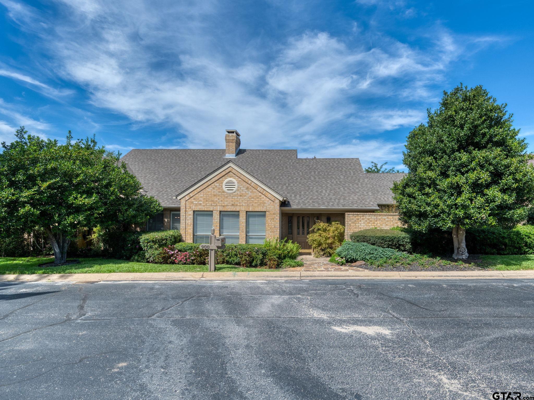 900 Derrick Ct