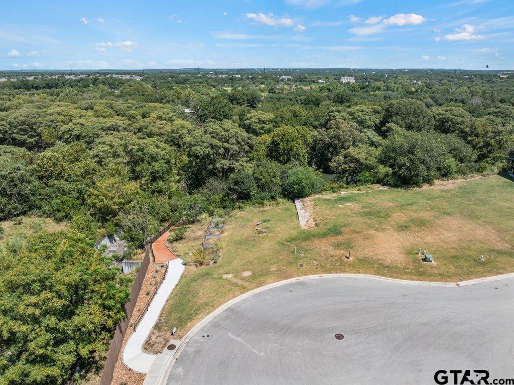 1326 River Place Dr