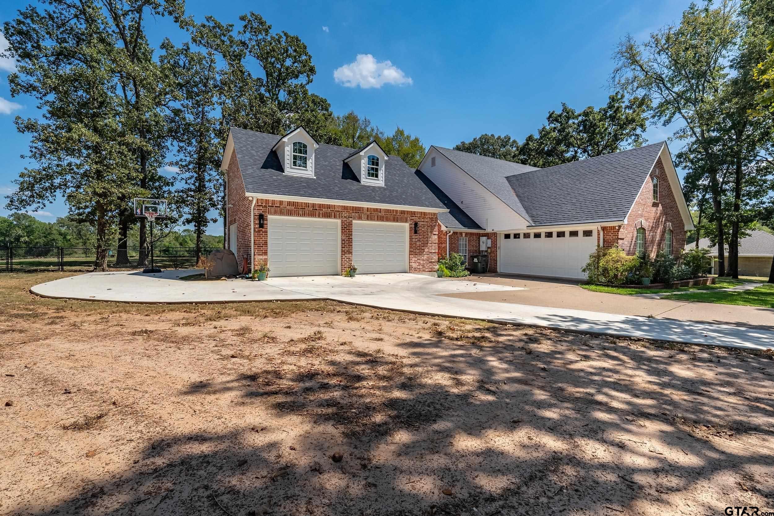 14451 Starlight Cir