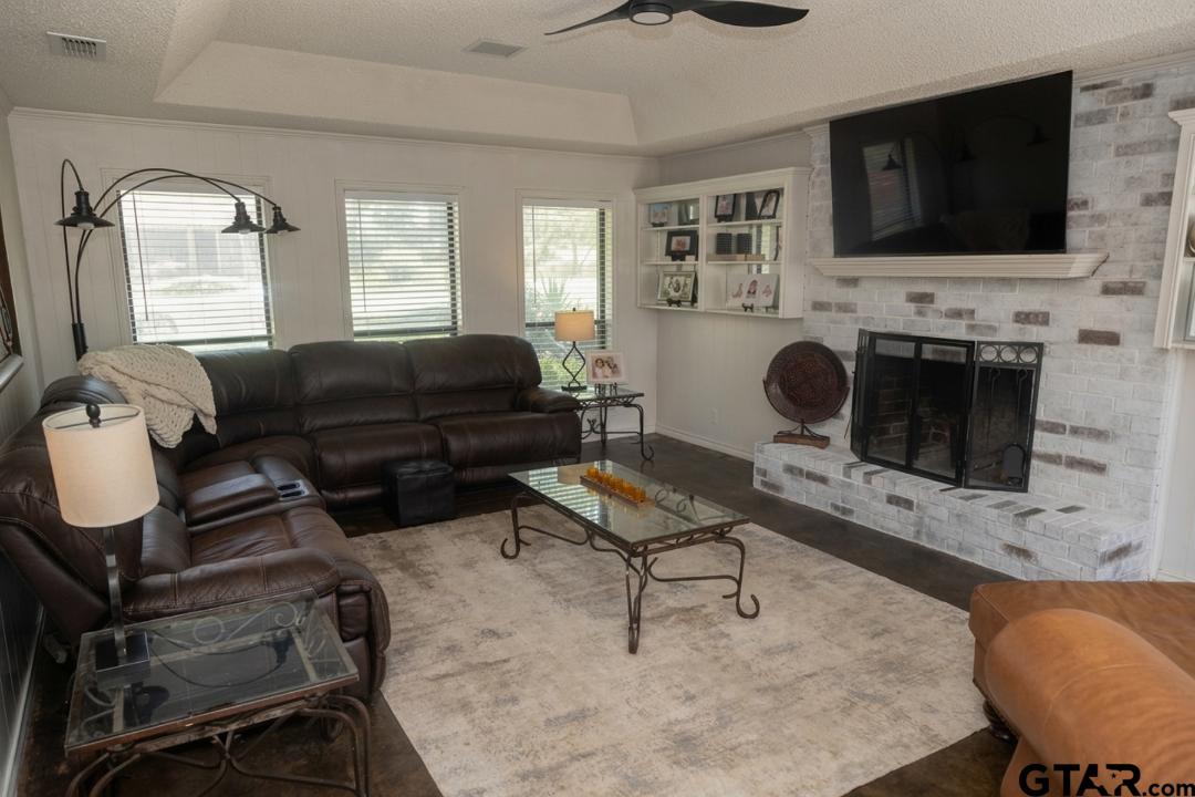 805 Elaine Drive