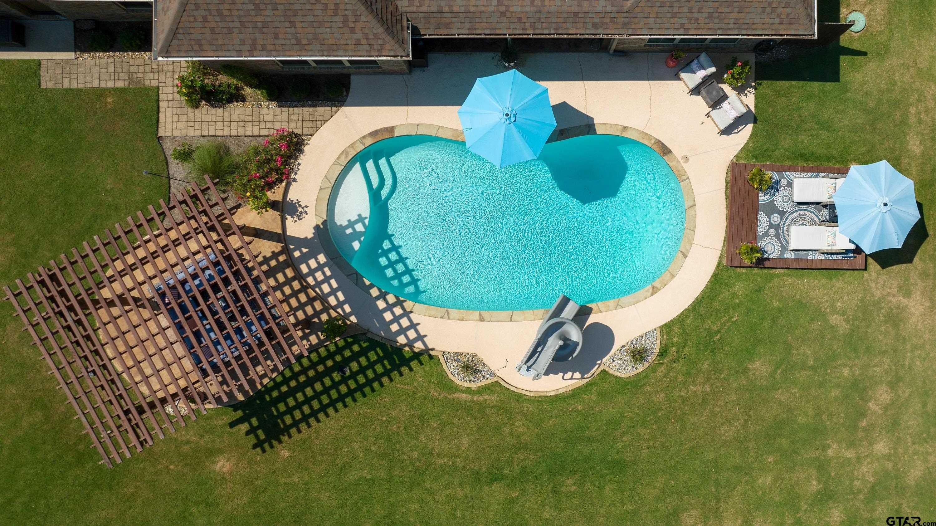 190 Lacebark Lane