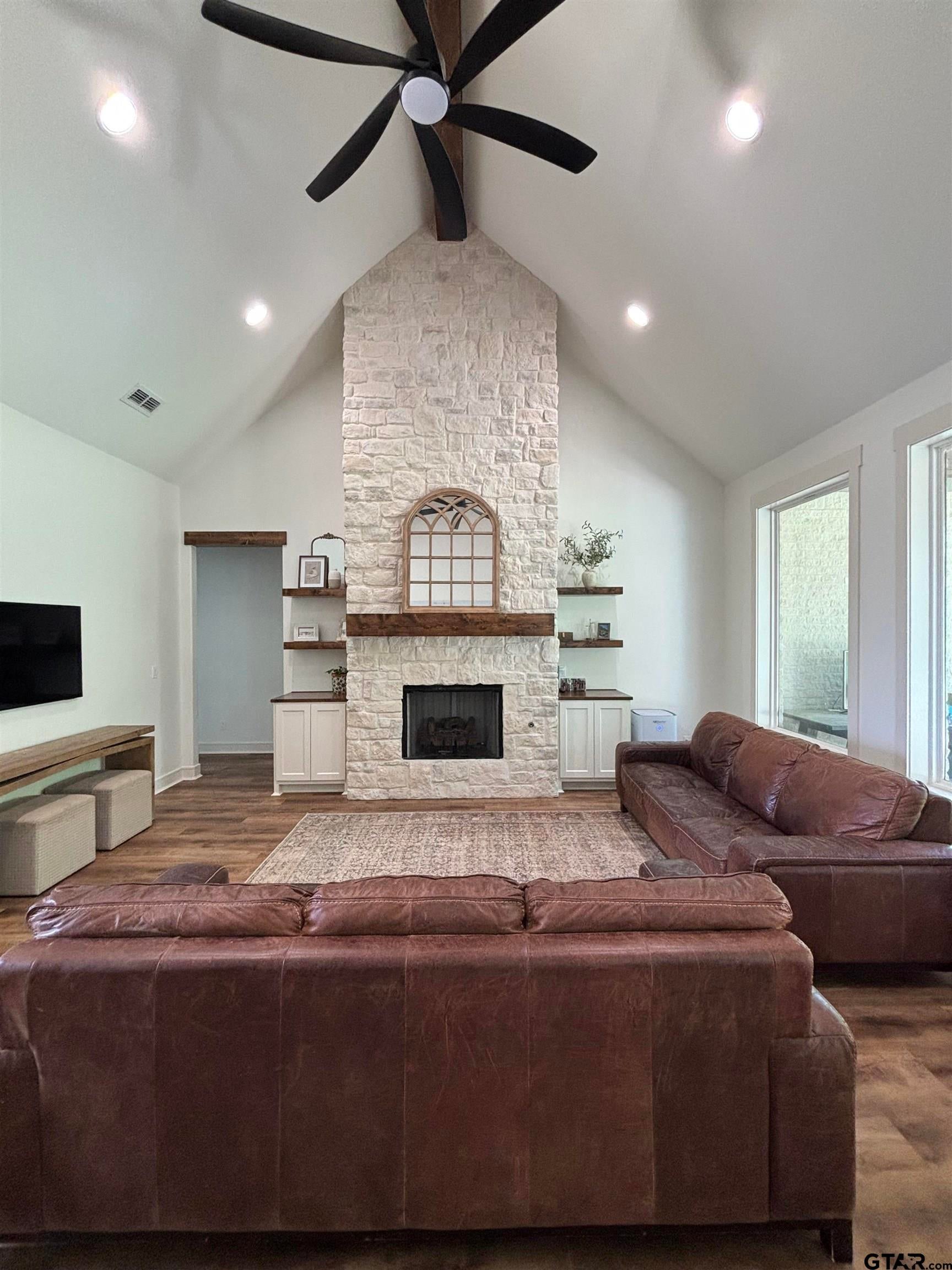 238 Serenity Dr
