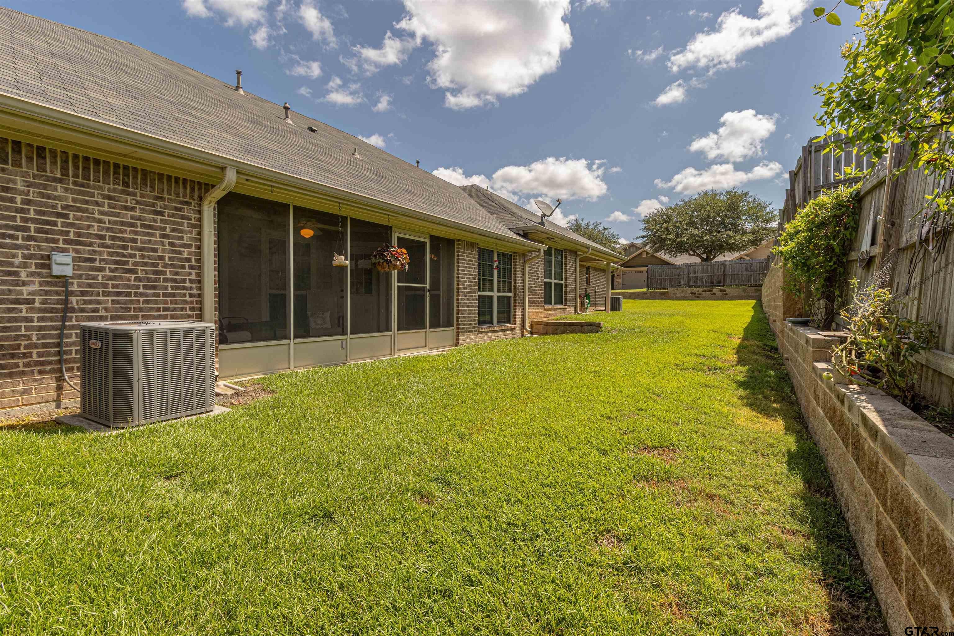 421 W Cumberland Rd  #902