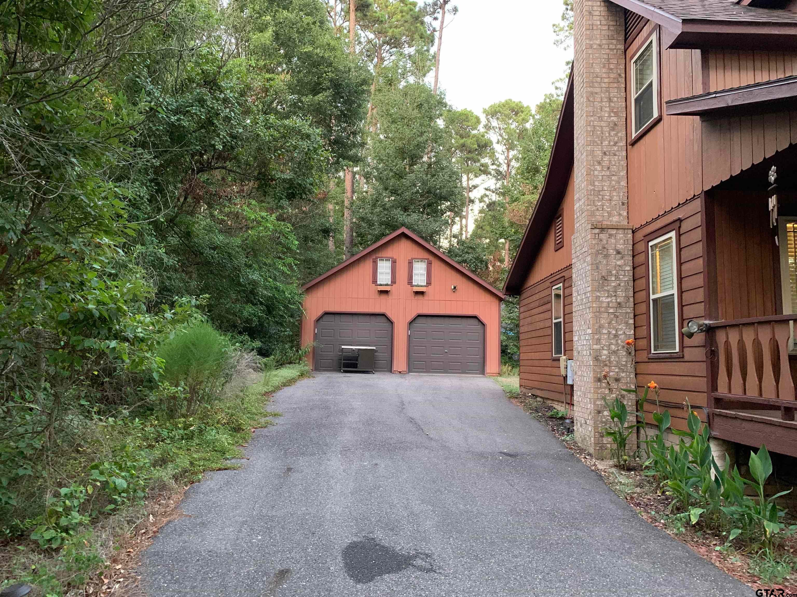 164 Pine Needle Glen