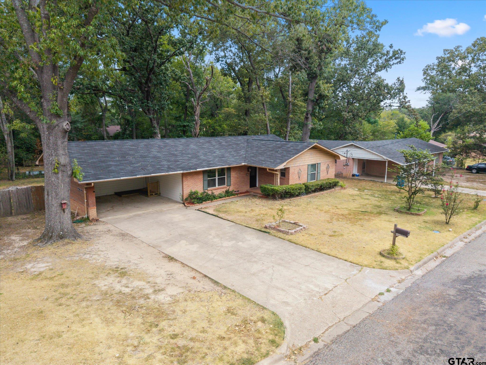 405 Redbud