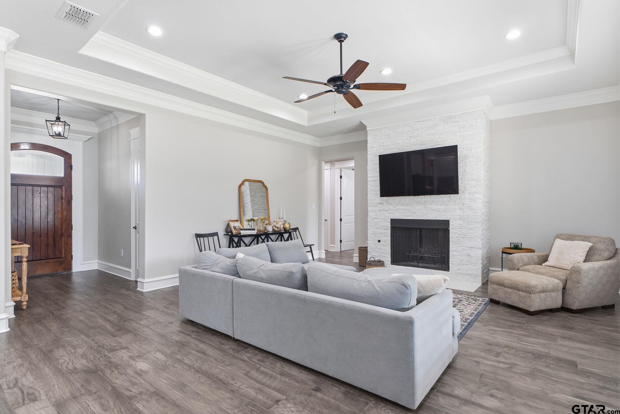 2513 Barton Creek Cir
