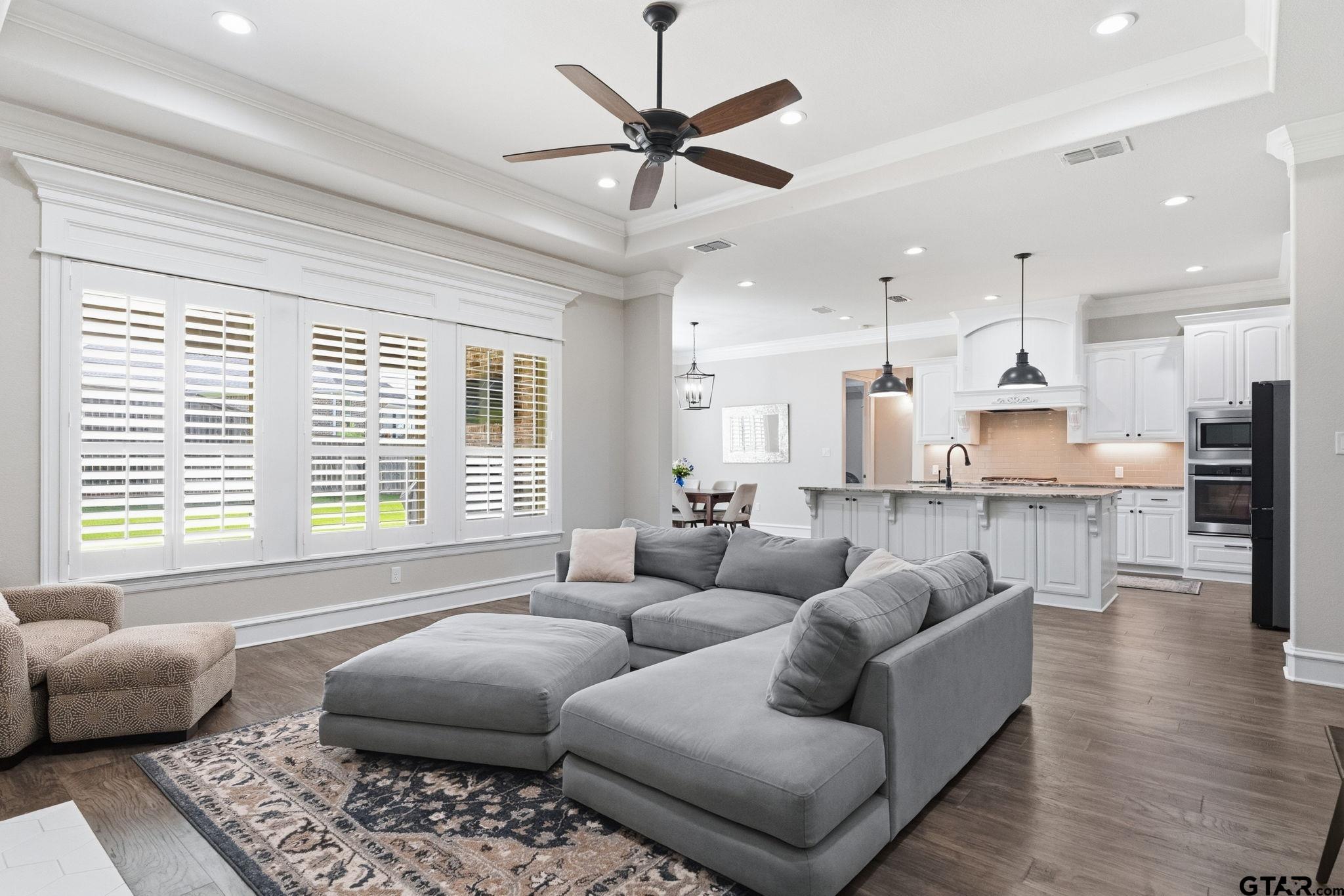 2513 Barton Creek Cir