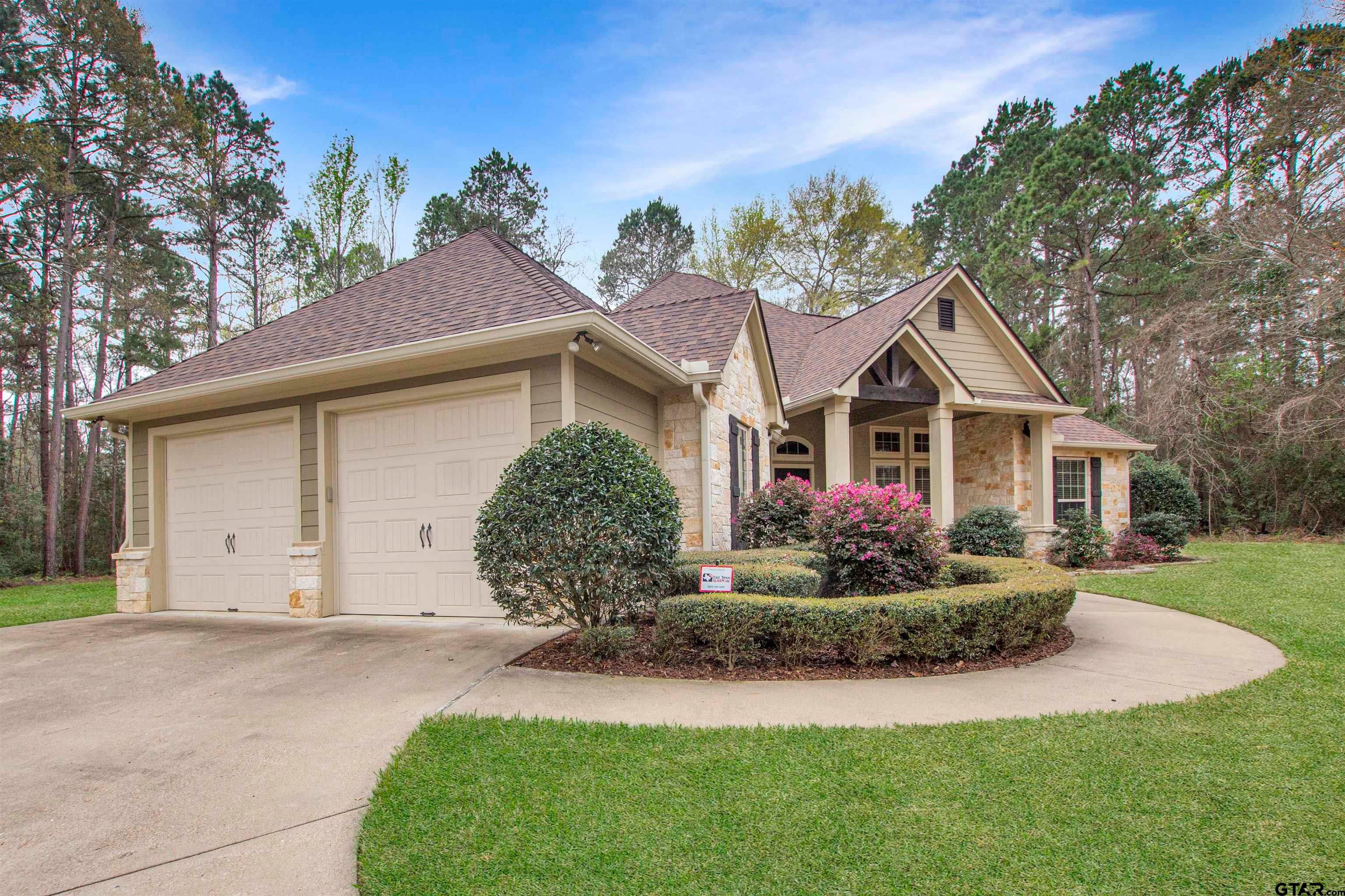 15207 Maple Leaf Ct
