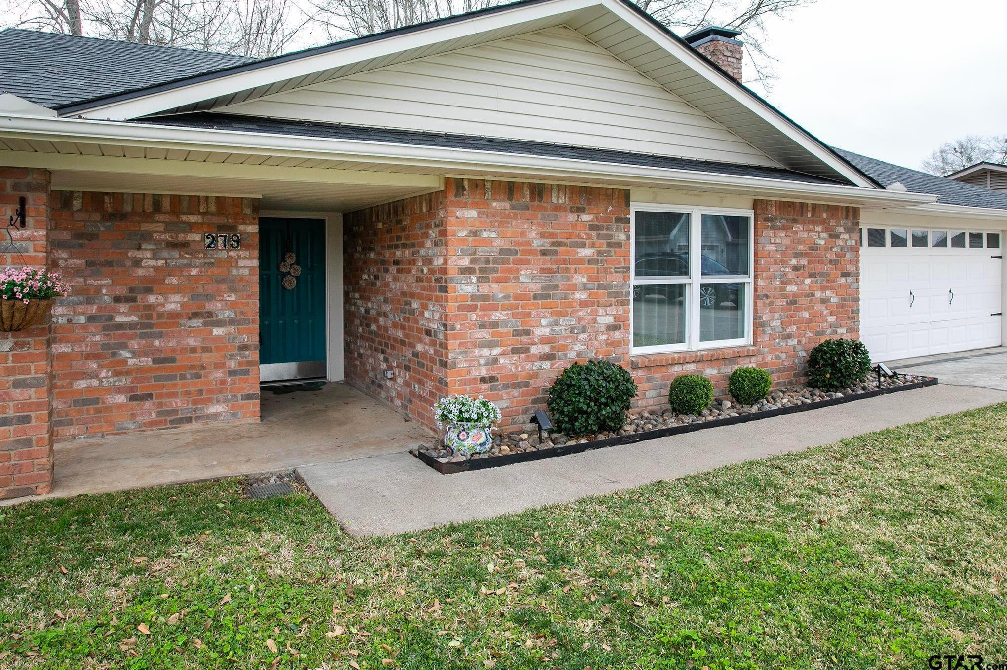 279 N BAY DR. DR.