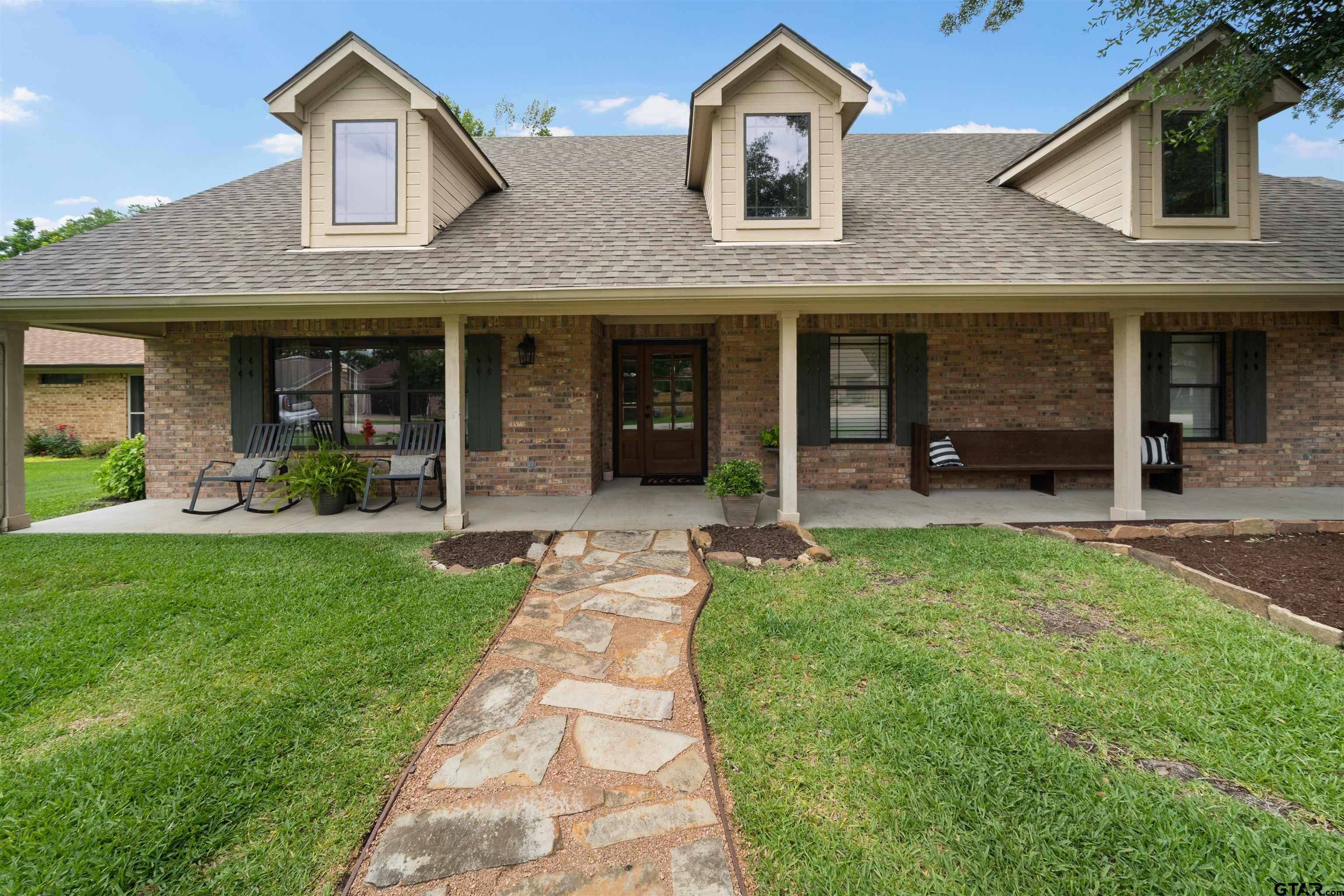 155 Fairway Dr
