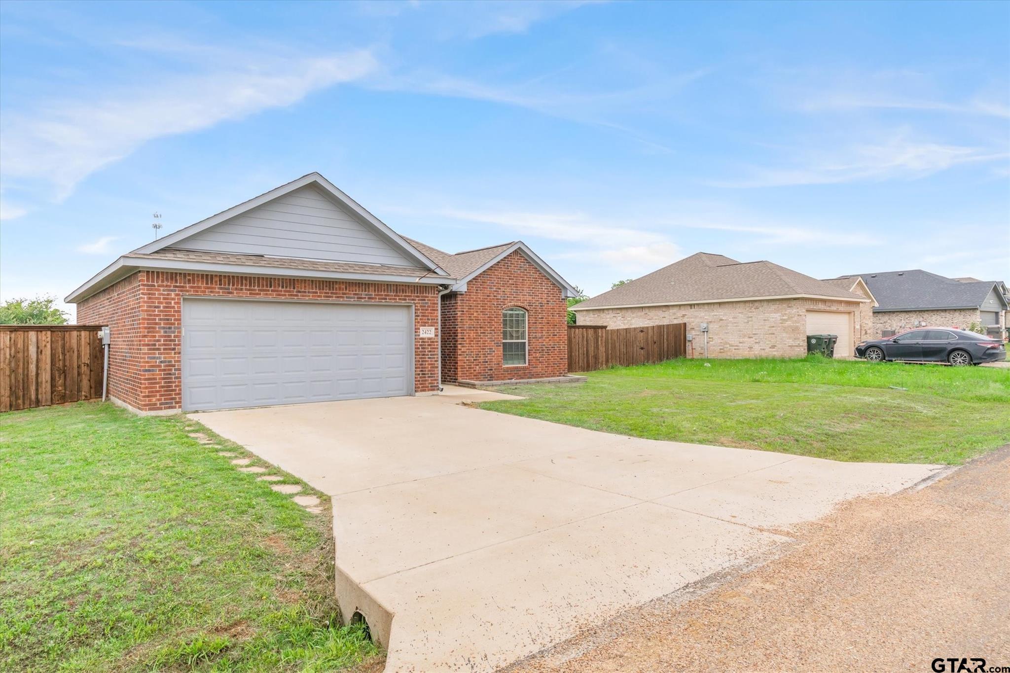 2422 Abigail Lane - Photo 3