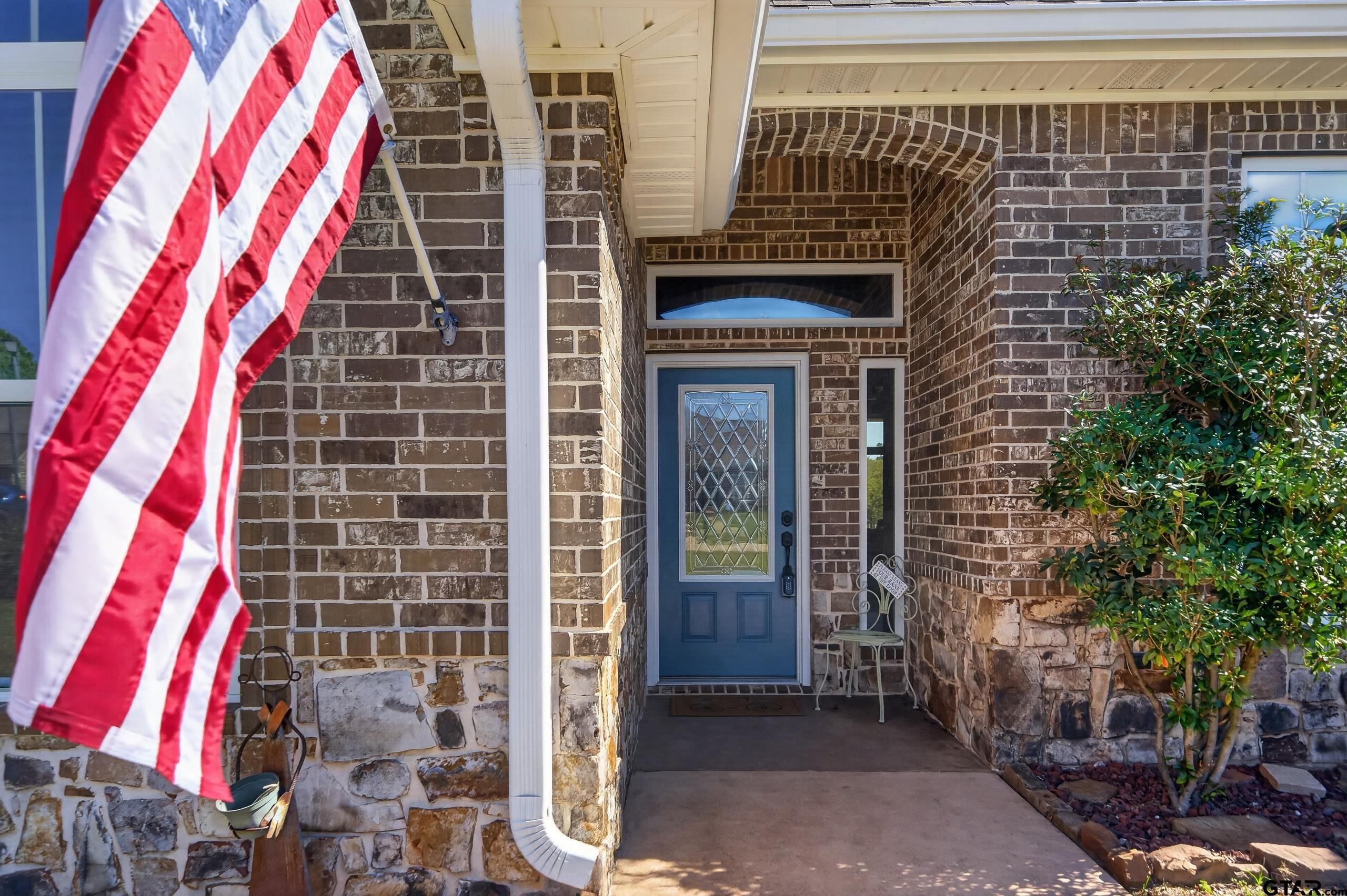 1513 White Bear Trl