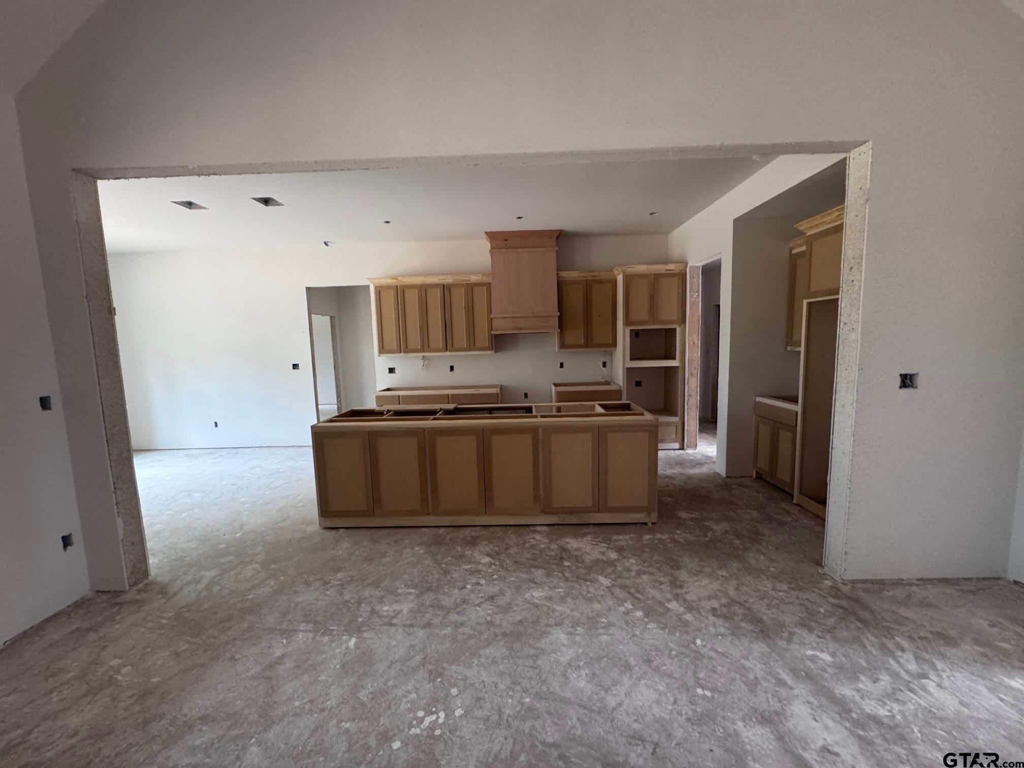12124 Pinecrest Drive