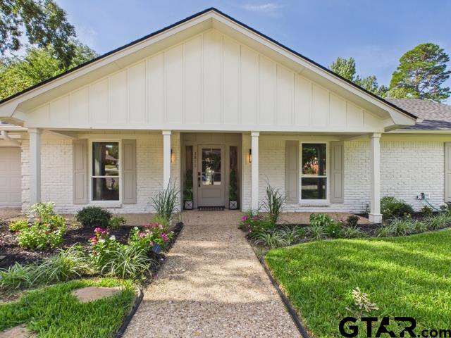 1811 Picadilly Pl.