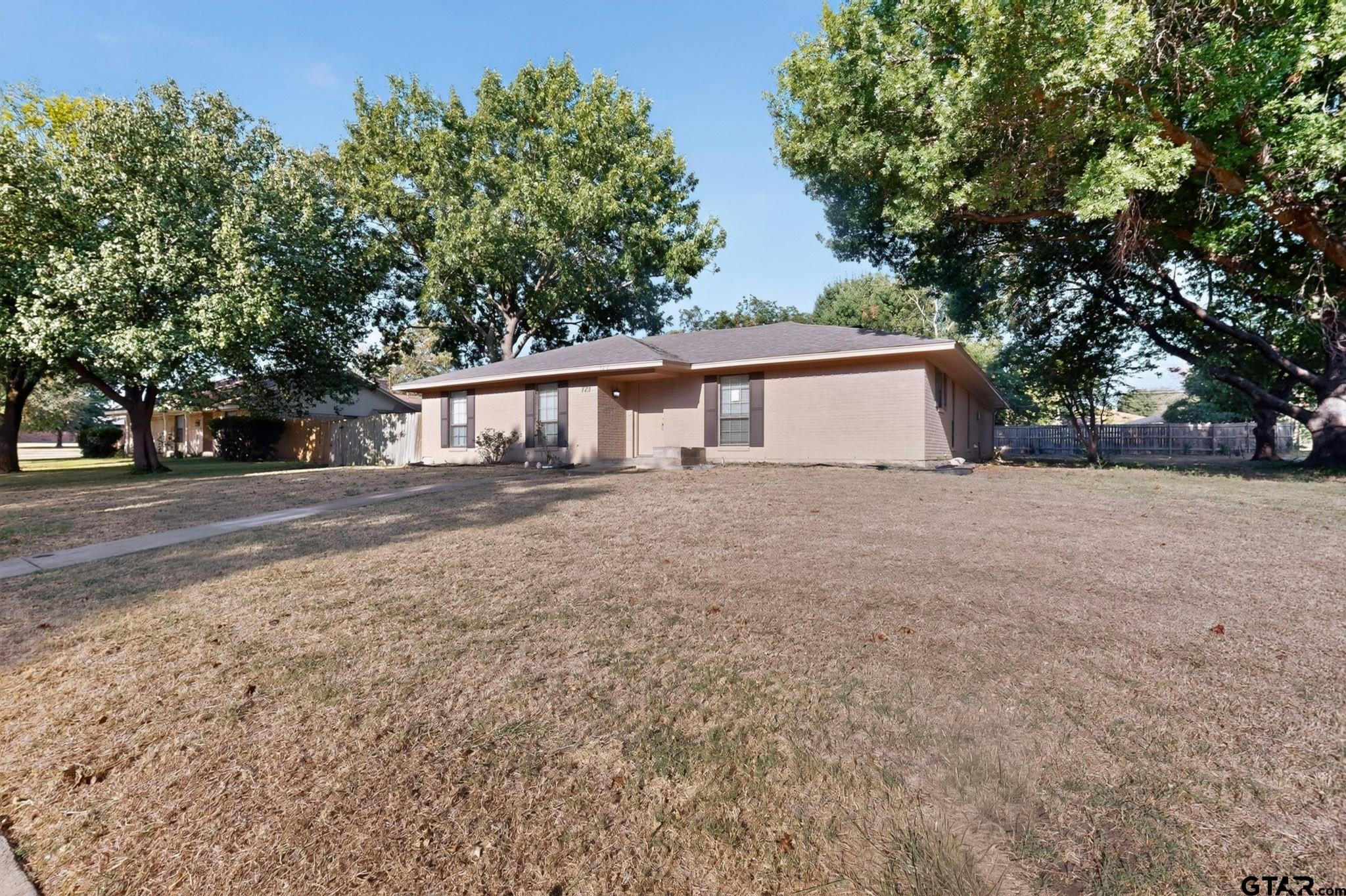 723 Terrace Dr.