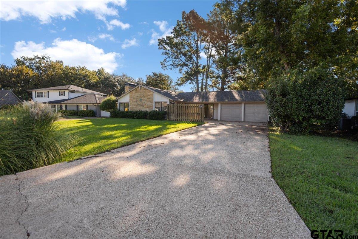 289 N Bay Dr