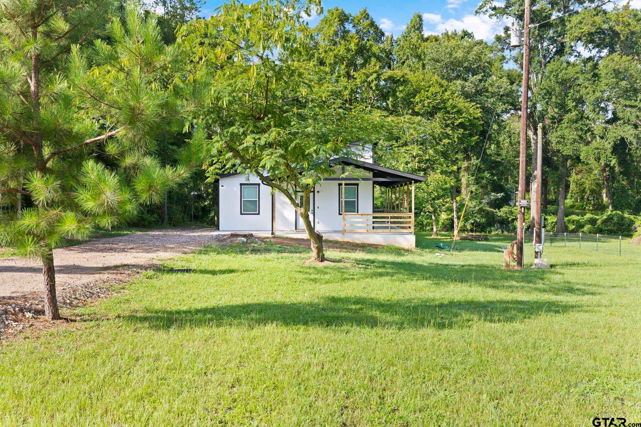 837 Red Bud Cir