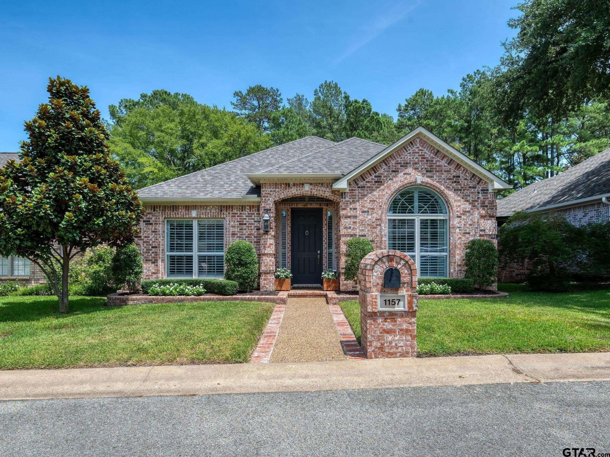 1157 Garden Park Cir