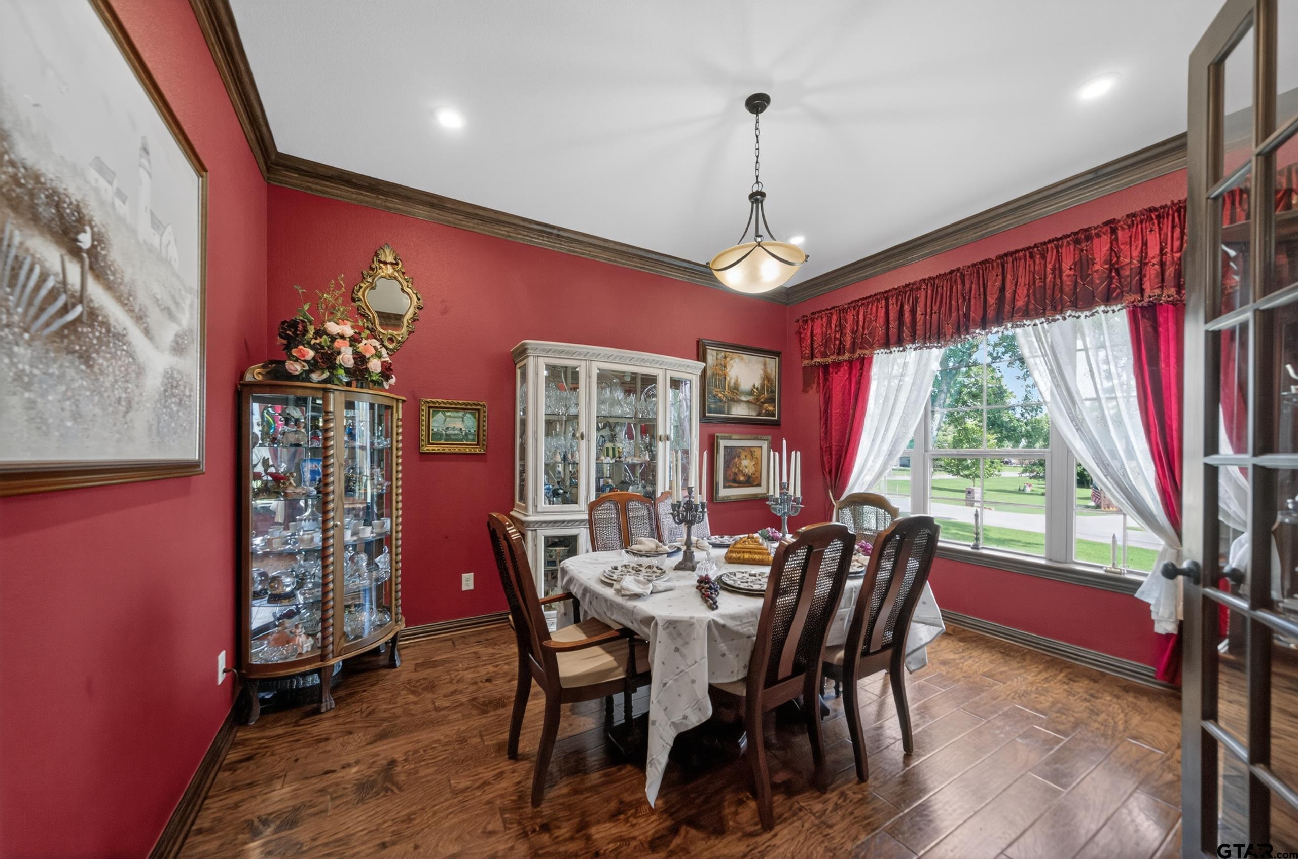 555 County Road 2307