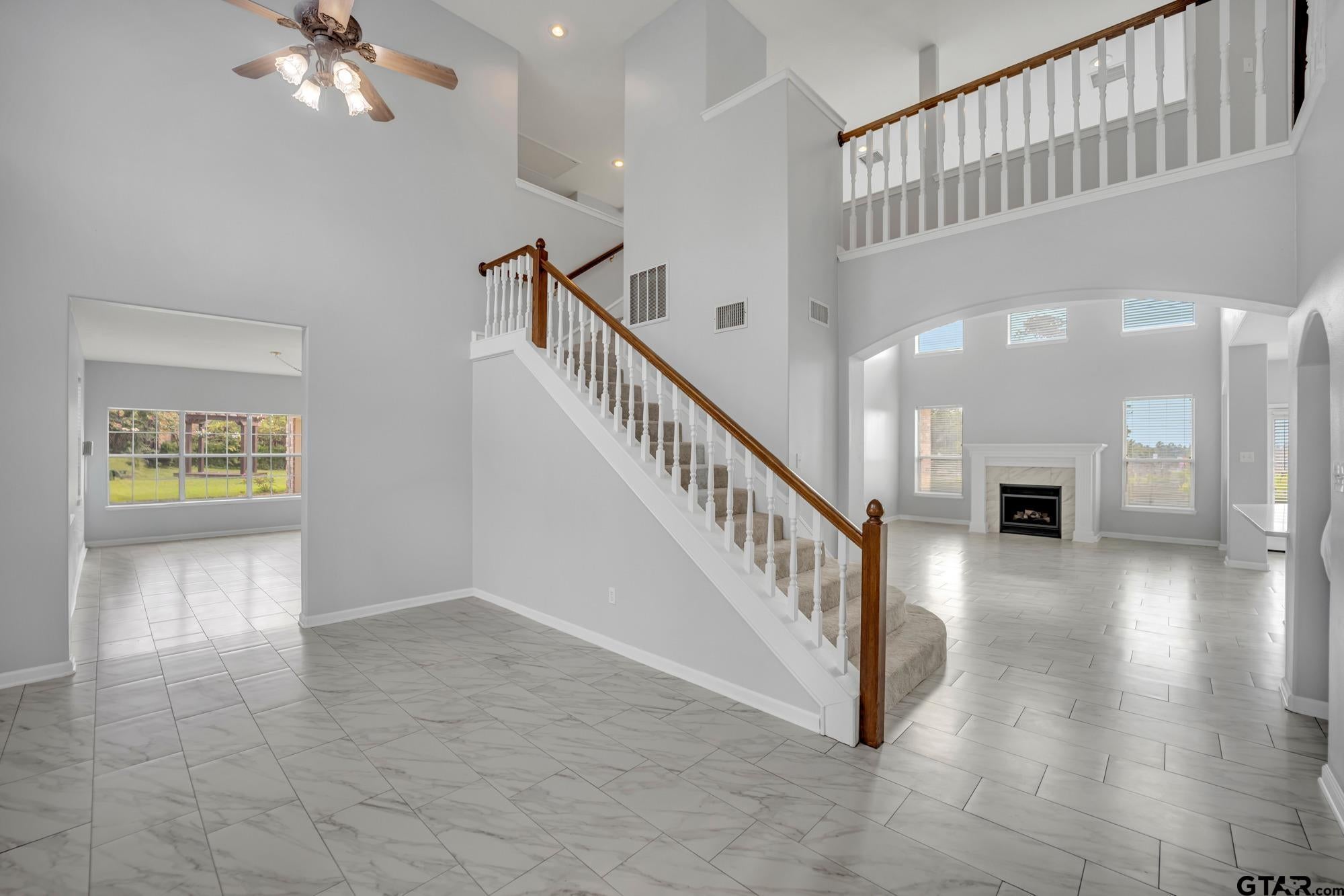 5718 Gloucester