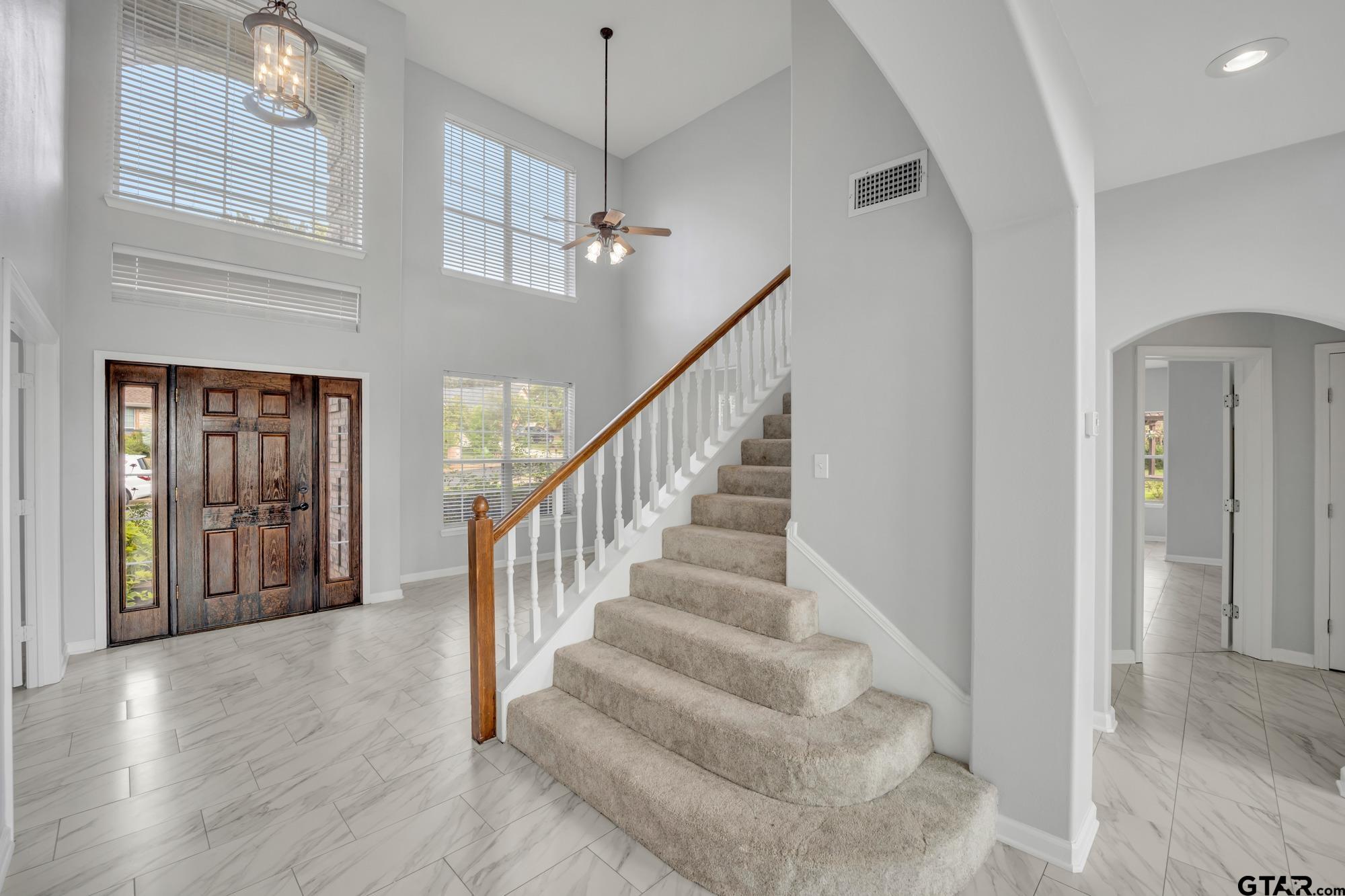 5718 Gloucester