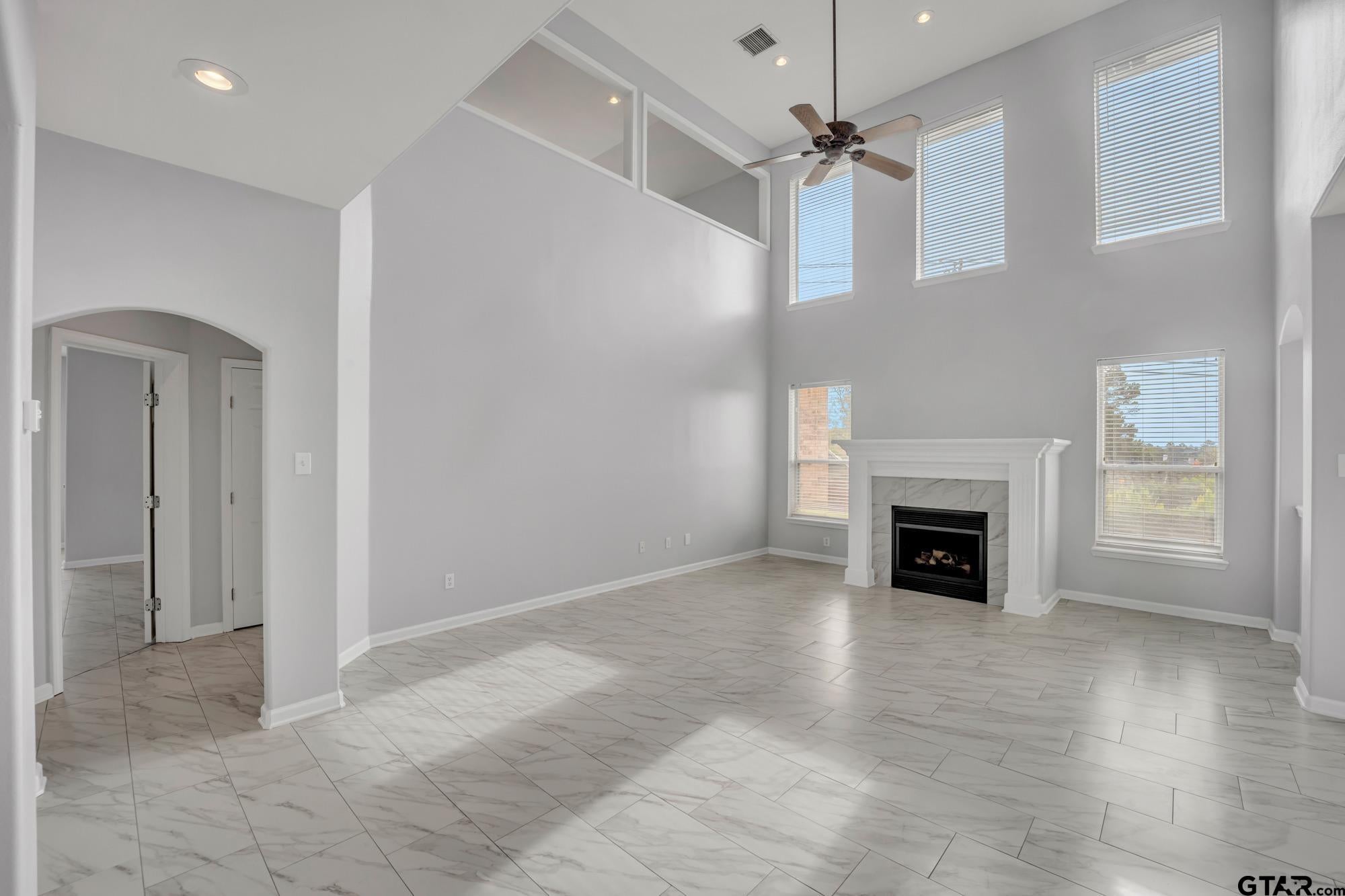 5718 Gloucester