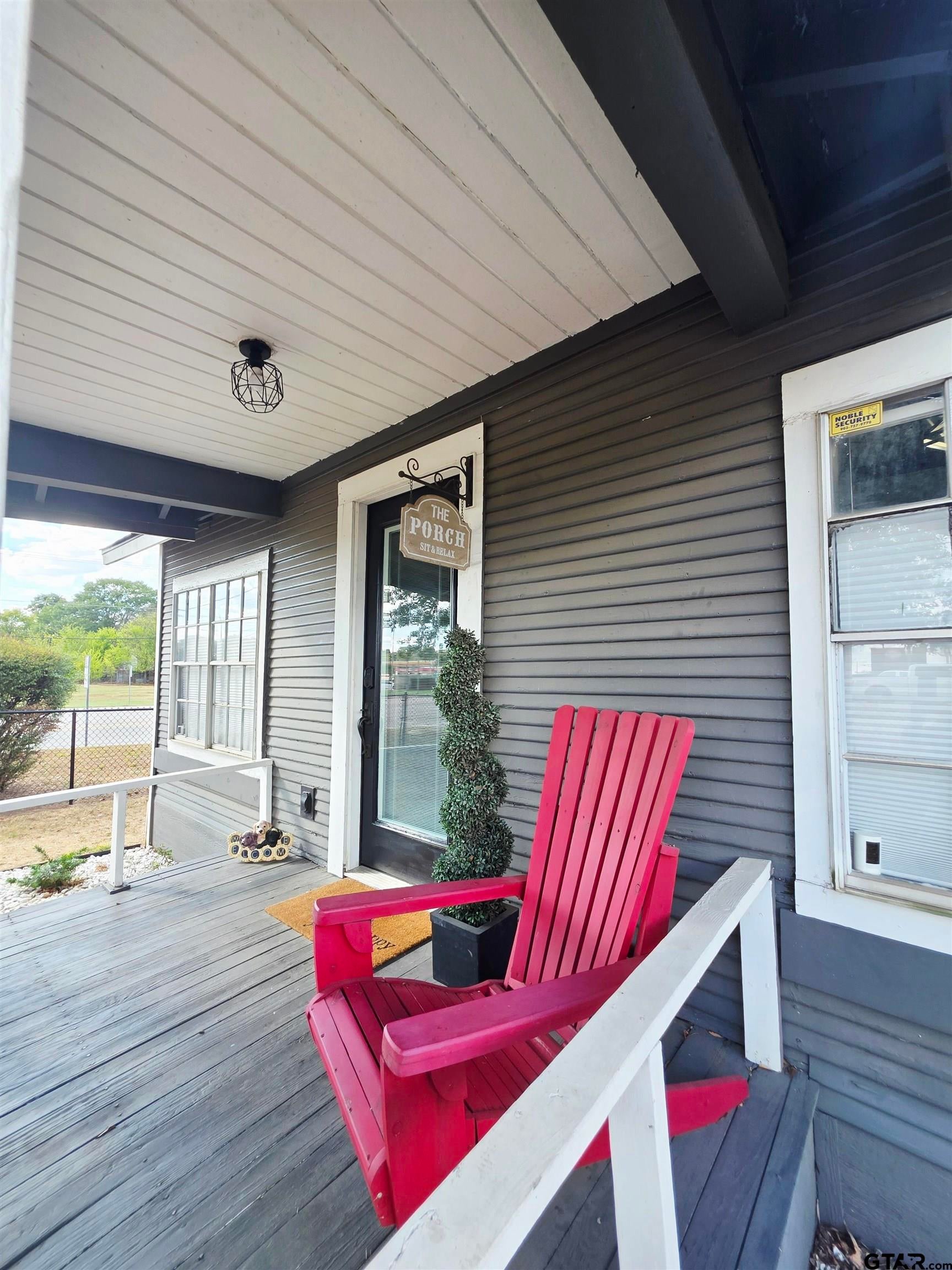 209 W Niblick St.