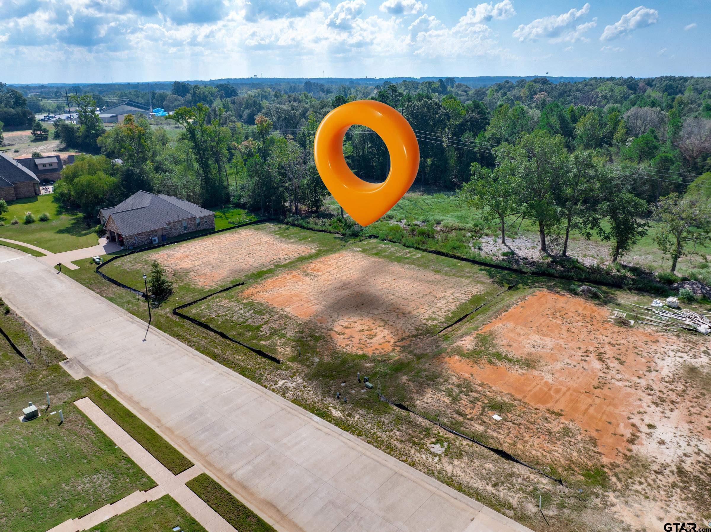 1608 Courtland Ln
