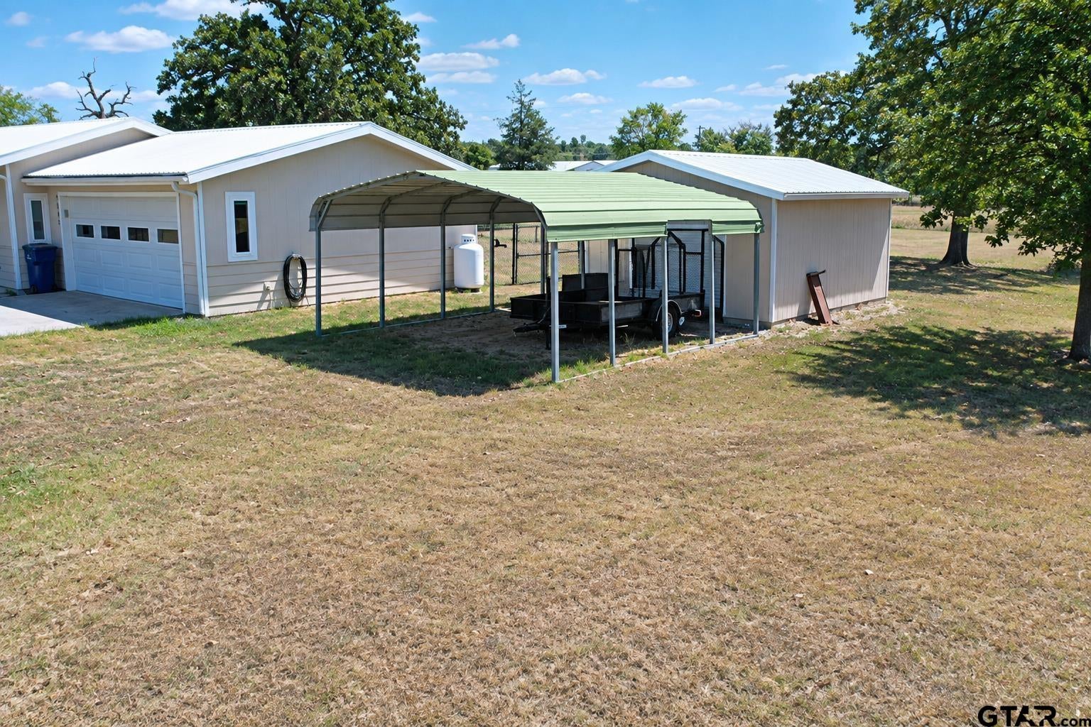 3085 W FM 2975