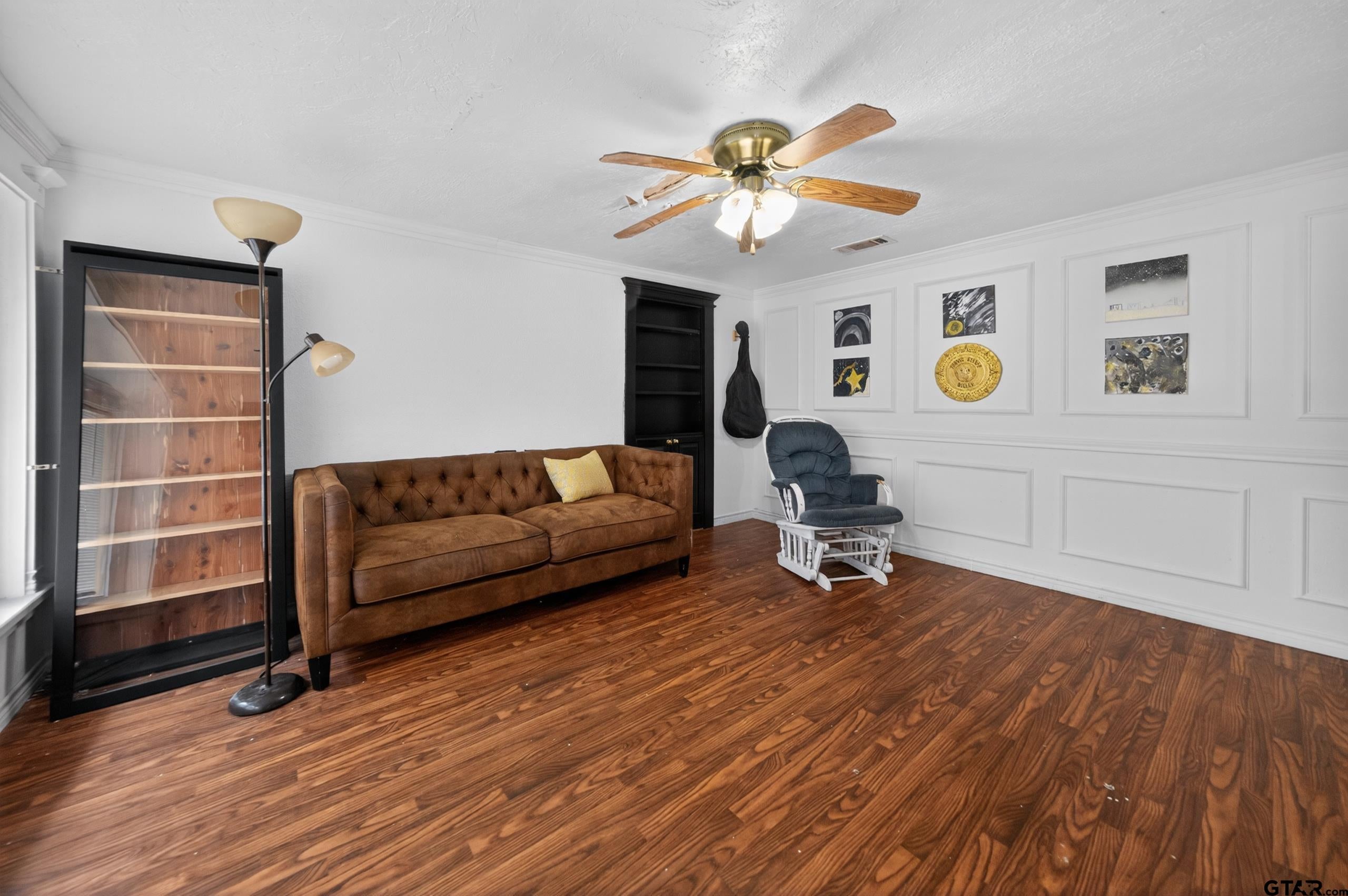 319 McArthur St.