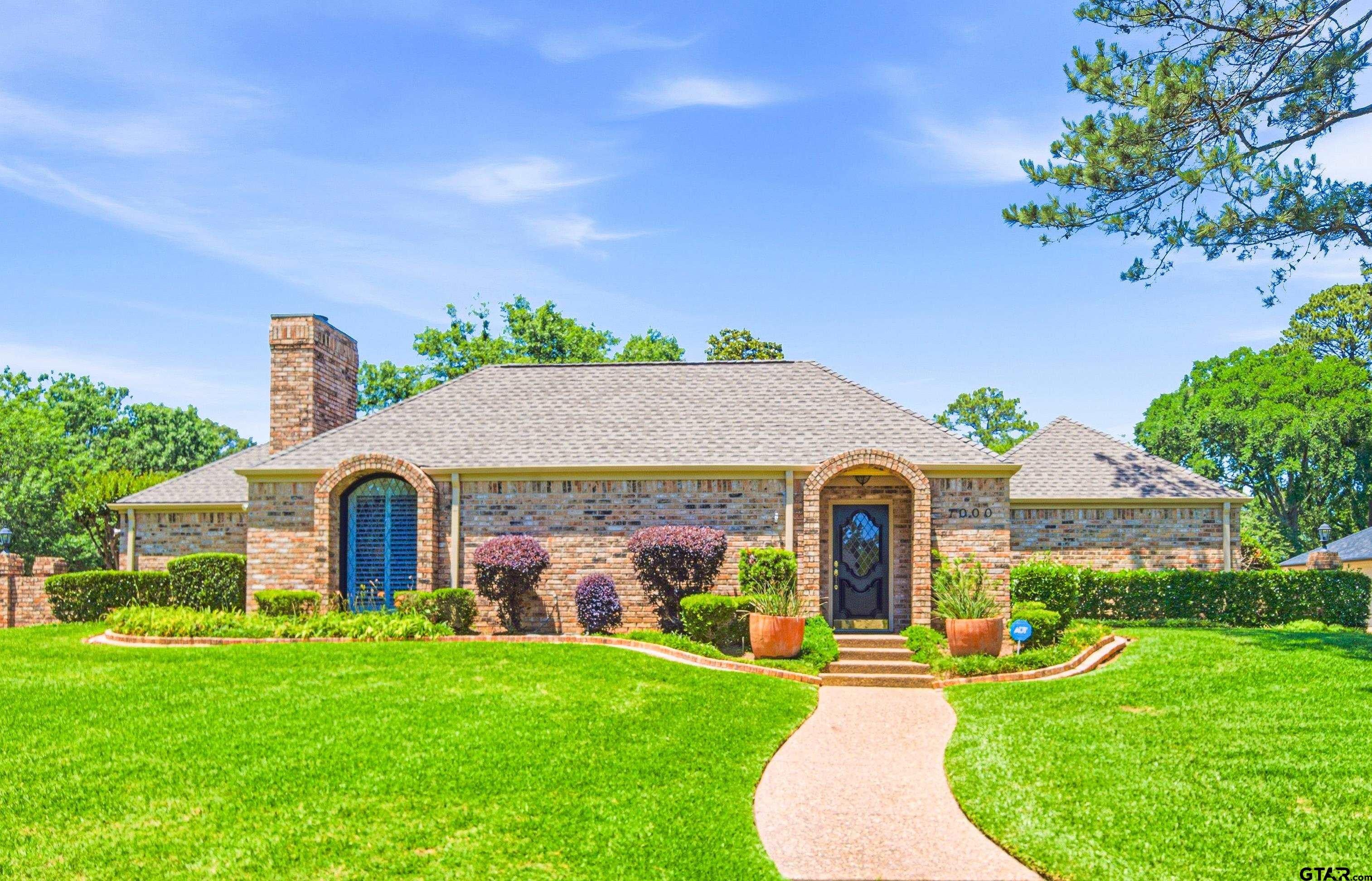 7000 Hollytree Cir