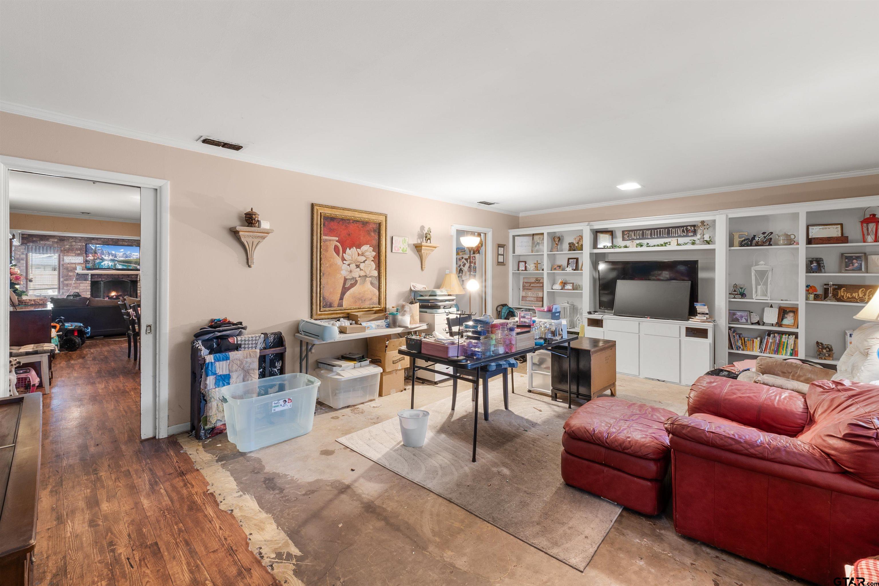 2510 Wychelm Dr