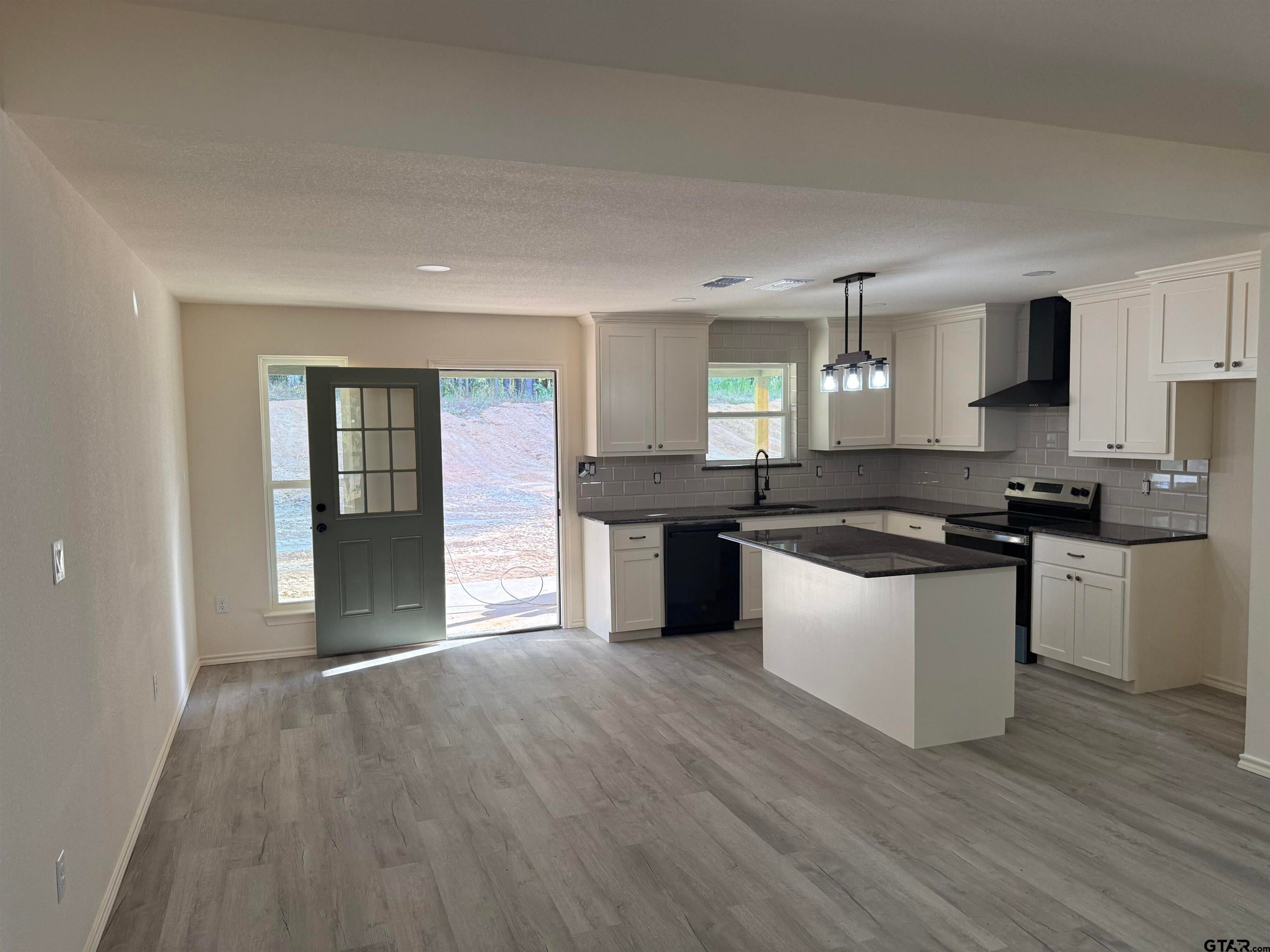 307 Private Road 6292