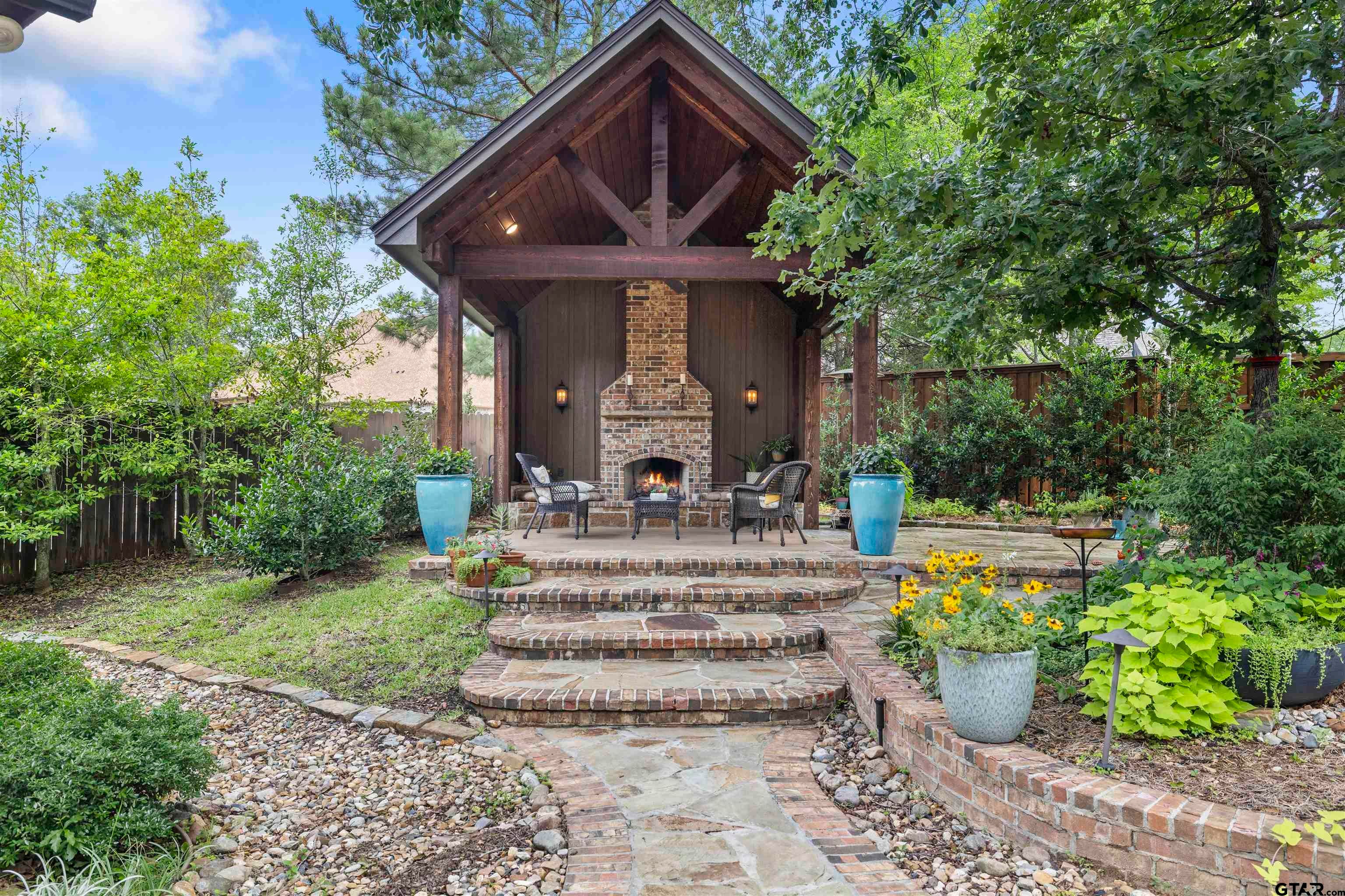 1539 Cooks Crossing