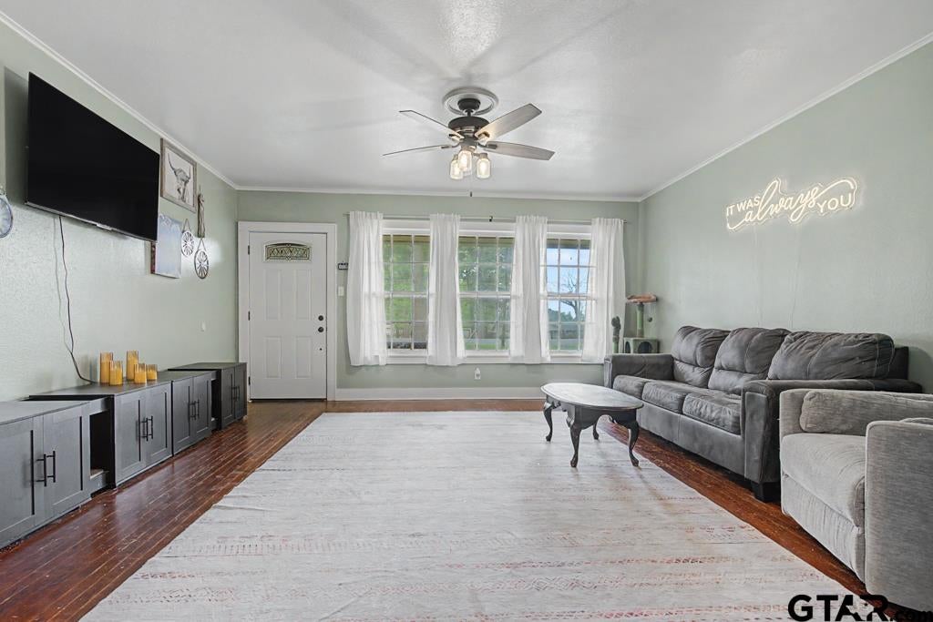 5503 Victory Drive