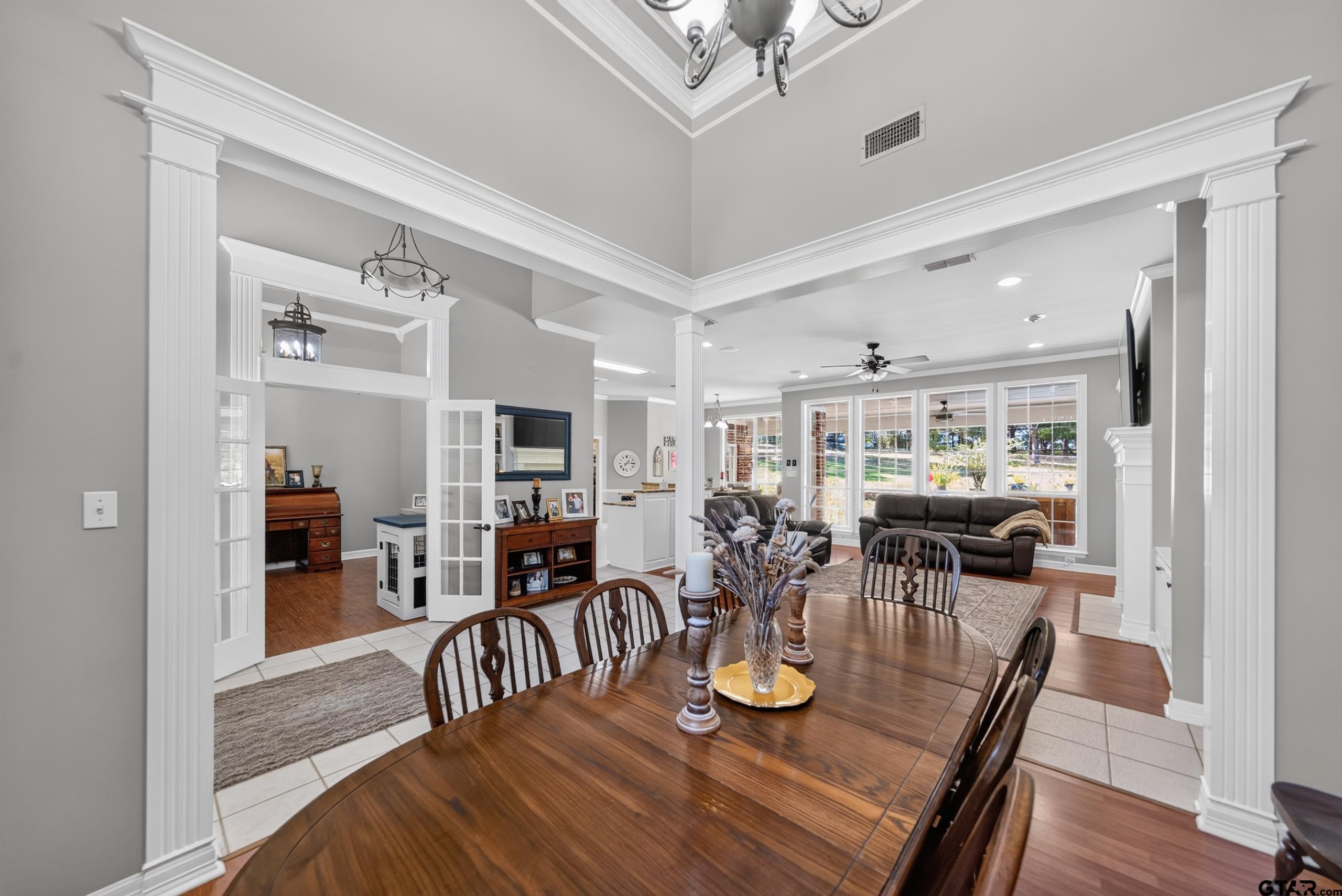 20402 Ashley Cir