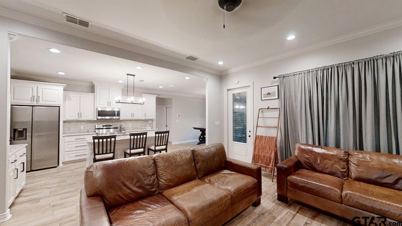 102 Oak Trail Crk