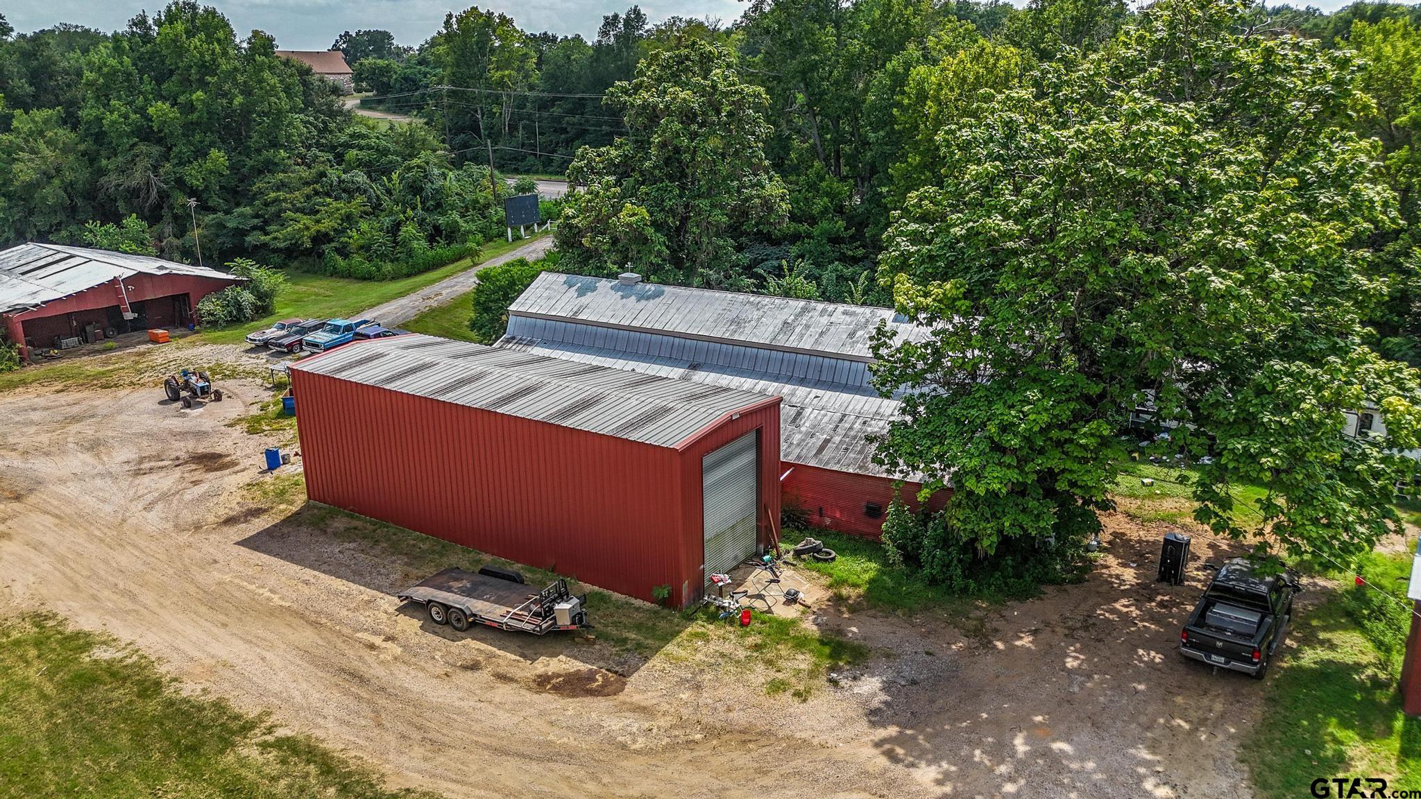 946 US HWY 69