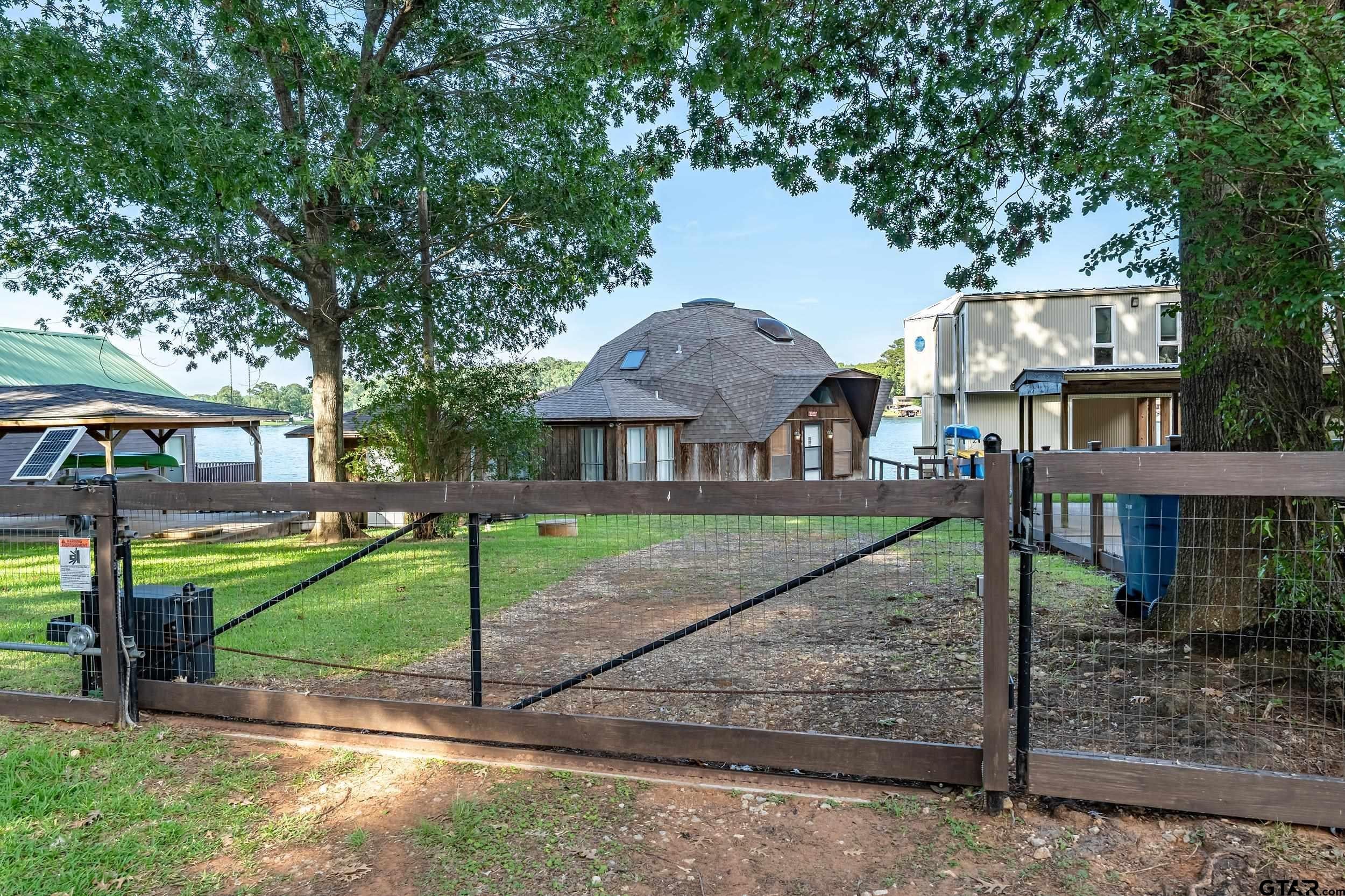 2644 Aqua Vista