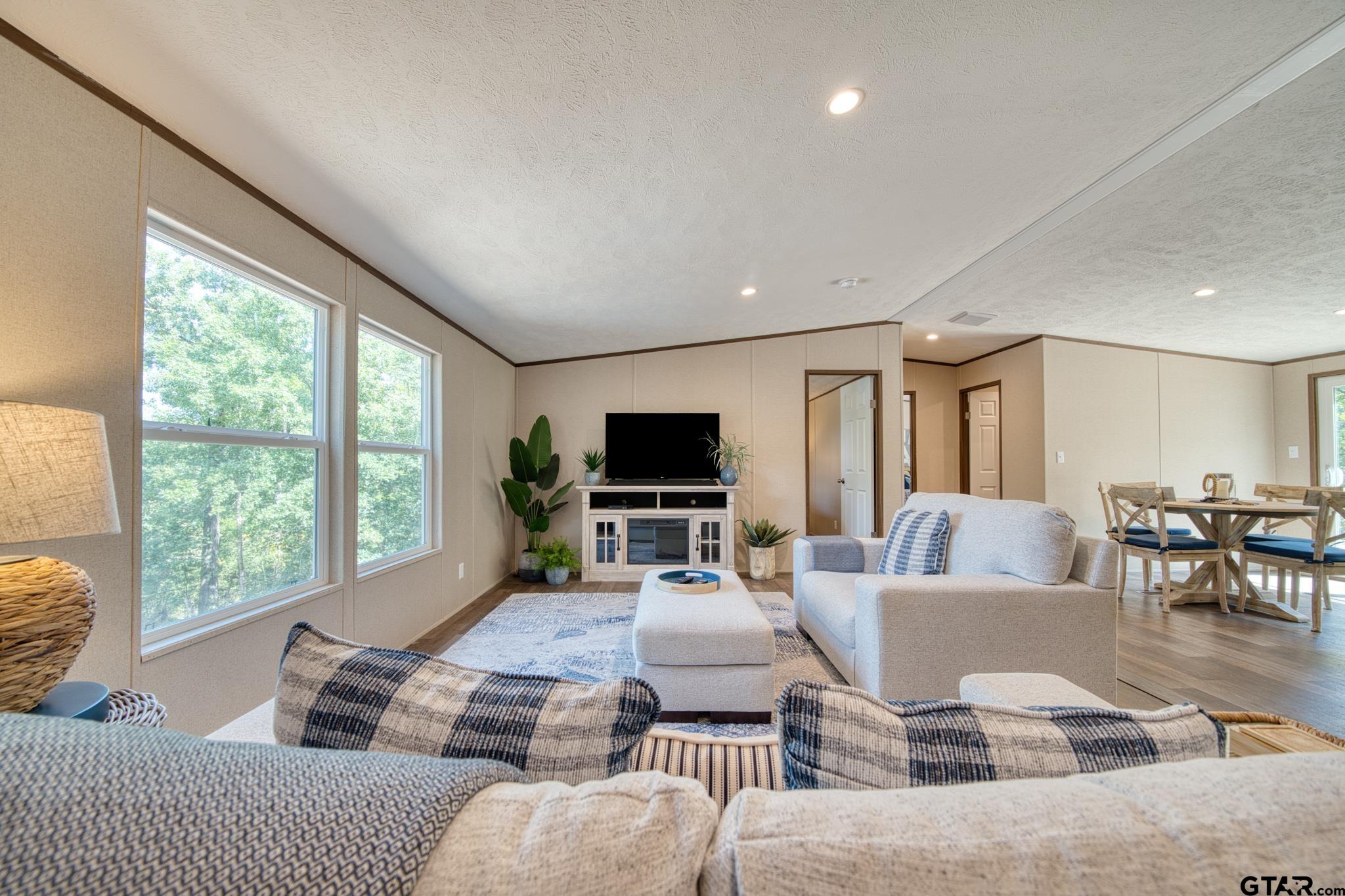 405 Co Rd 2601