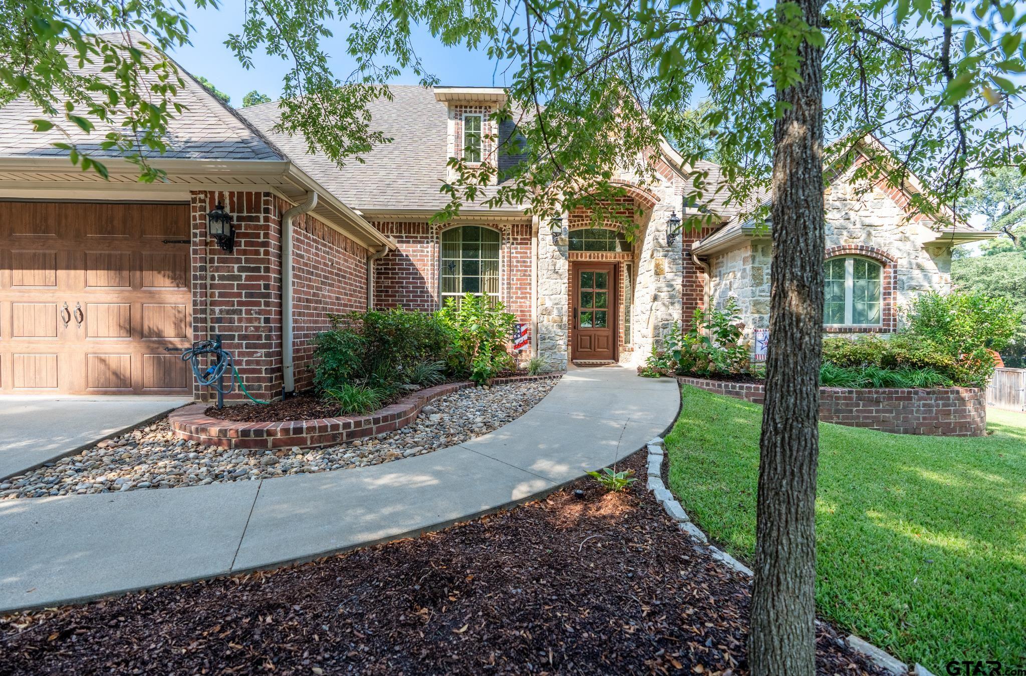 23618 Lakeview Dr