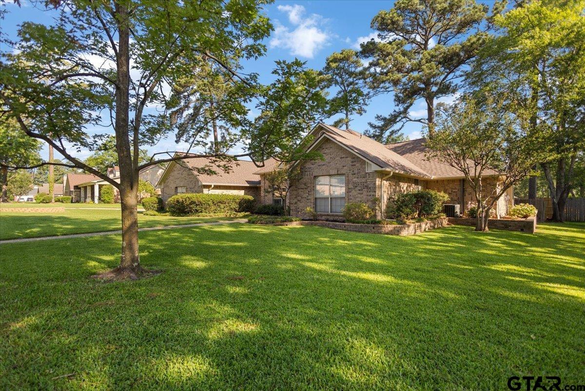 1680 Tall Timber Dr.